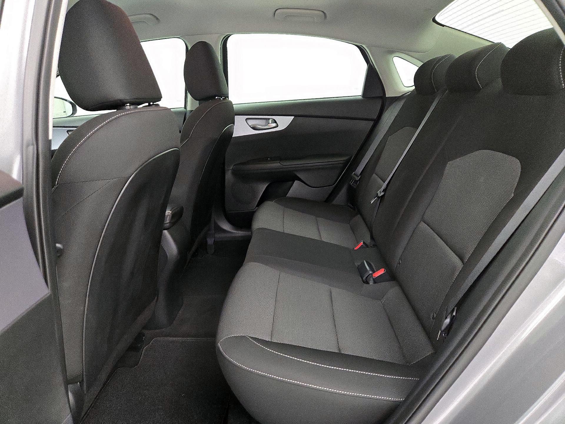 Thumbnail: 2024 Kia Forte - 17
