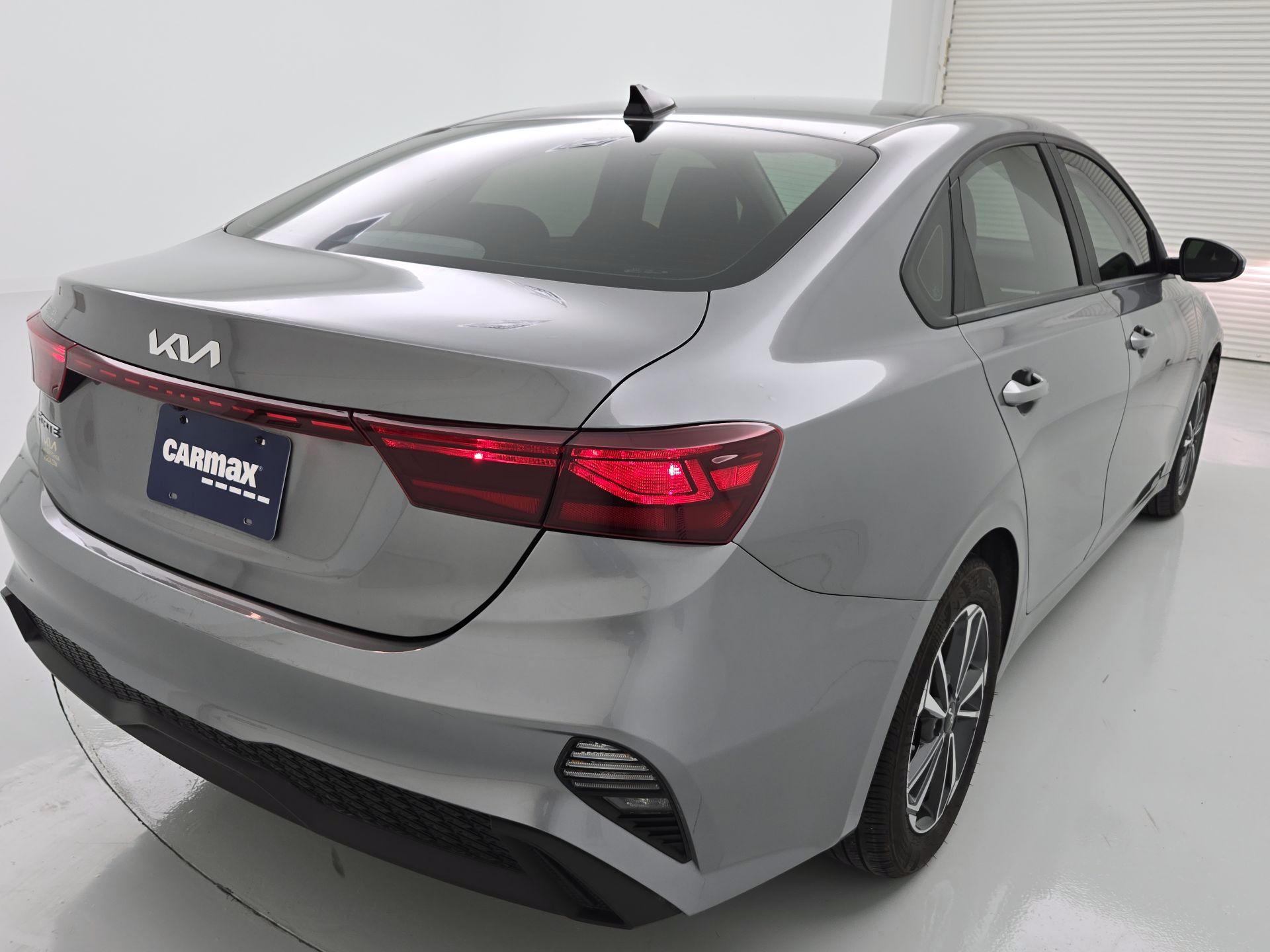 Thumbnail: 2024 Kia Forte - 5