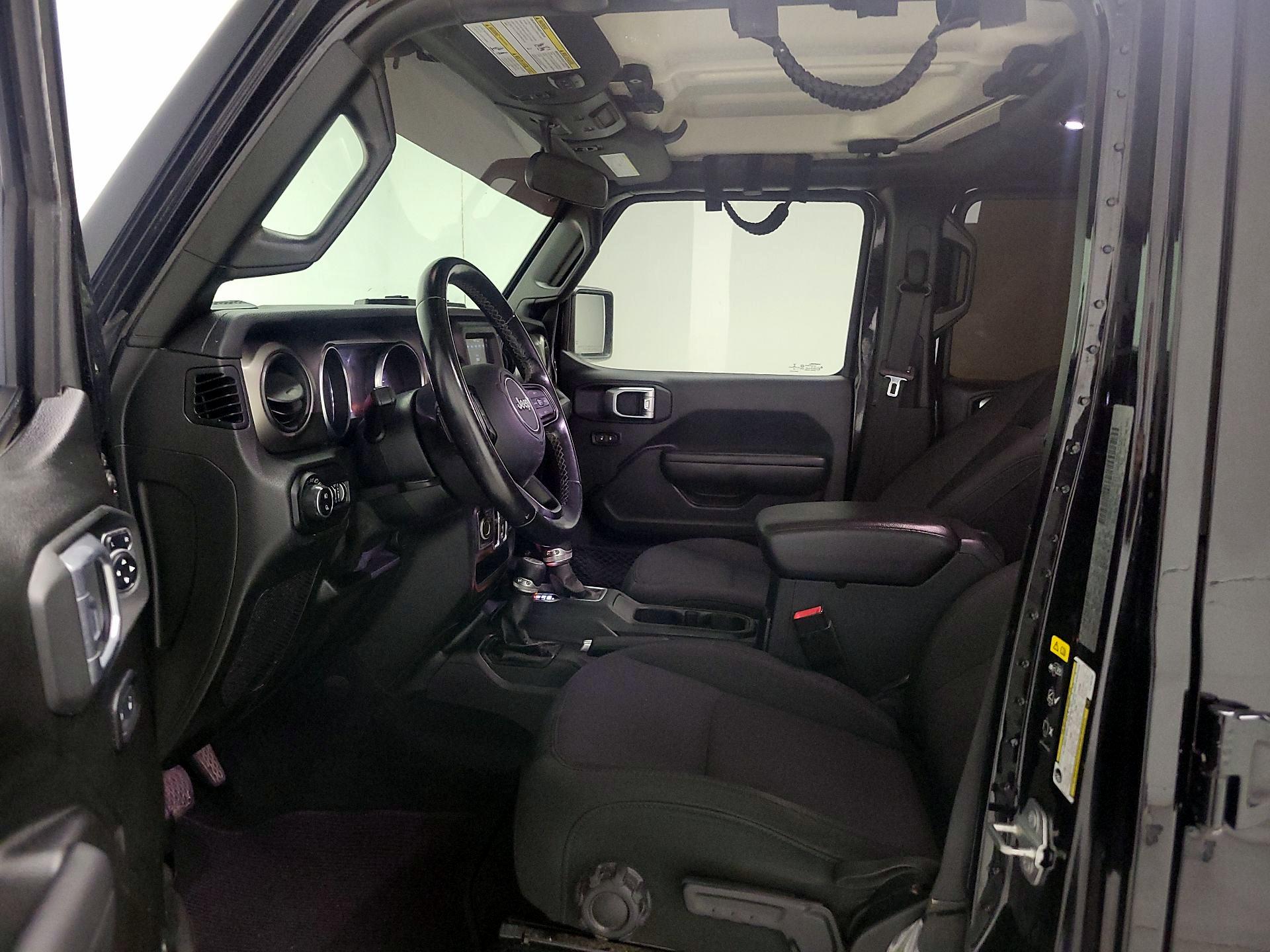 Thumbnail: 2020 Jeep Gladiator - 11