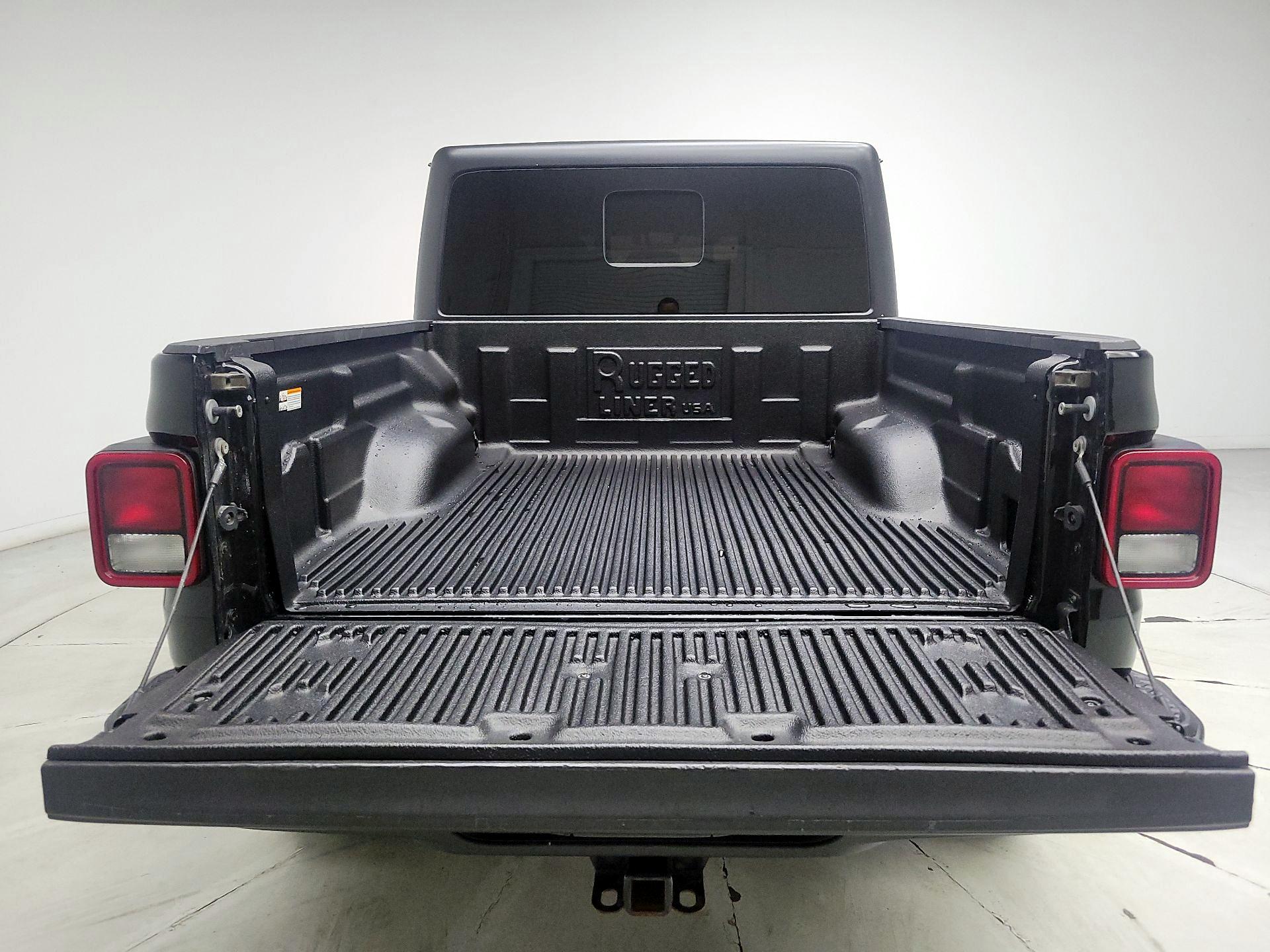 Thumbnail: 2020 Jeep Gladiator - 19