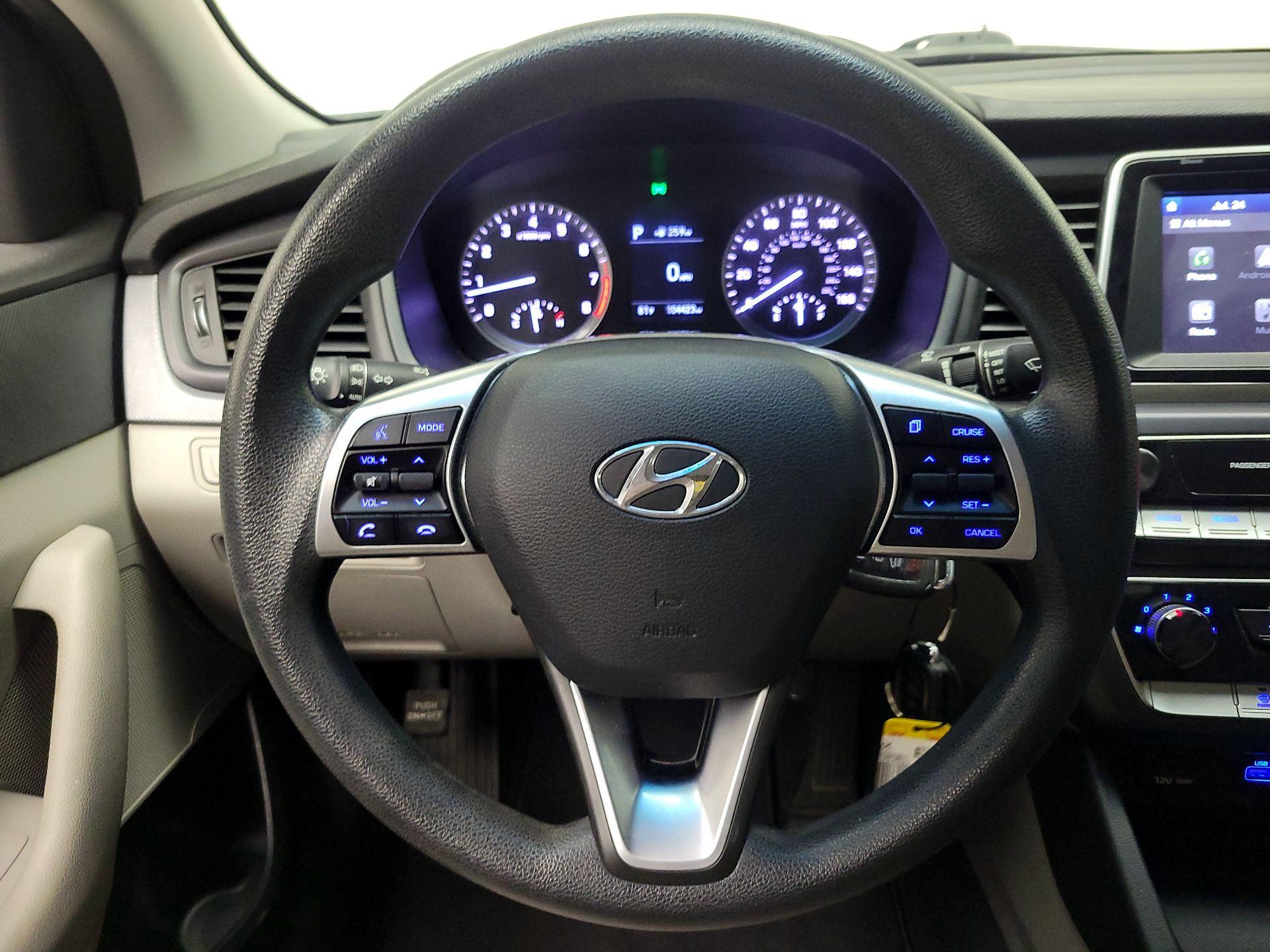 Thumbnail: 2019 Hyundai Sonata - 10