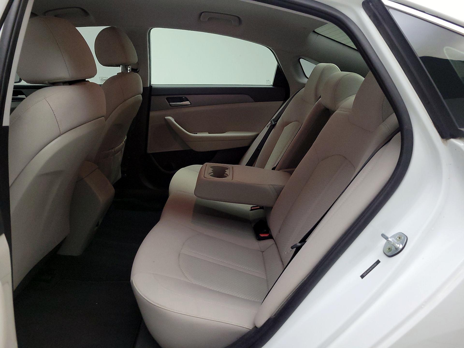 Thumbnail: 2019 Hyundai Sonata - 19