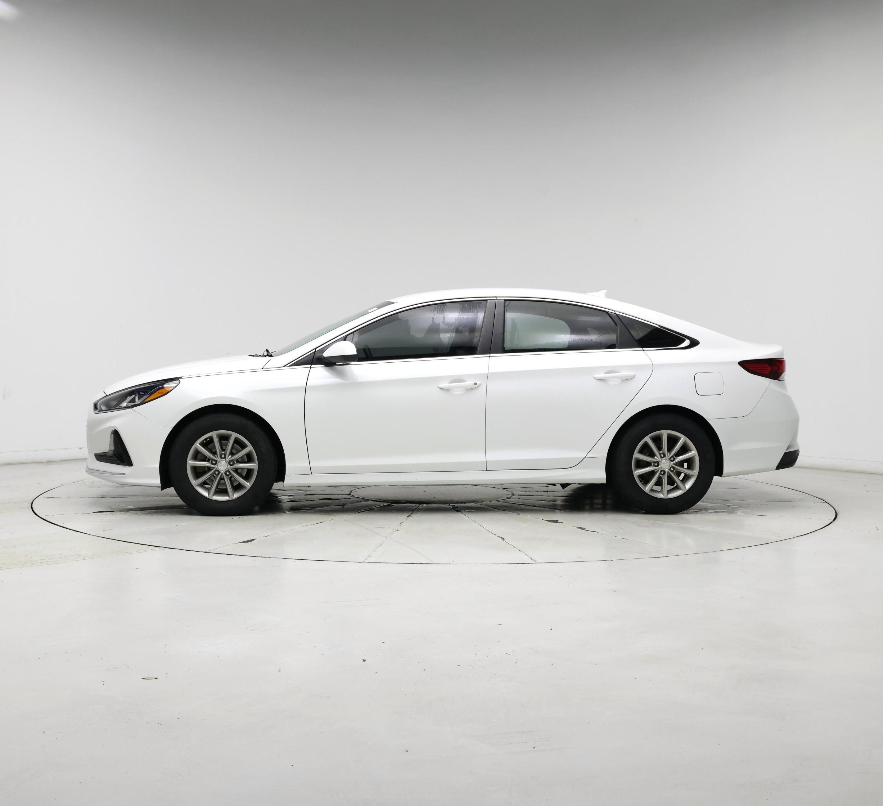 Thumbnail: 2019 Hyundai Sonata - 3