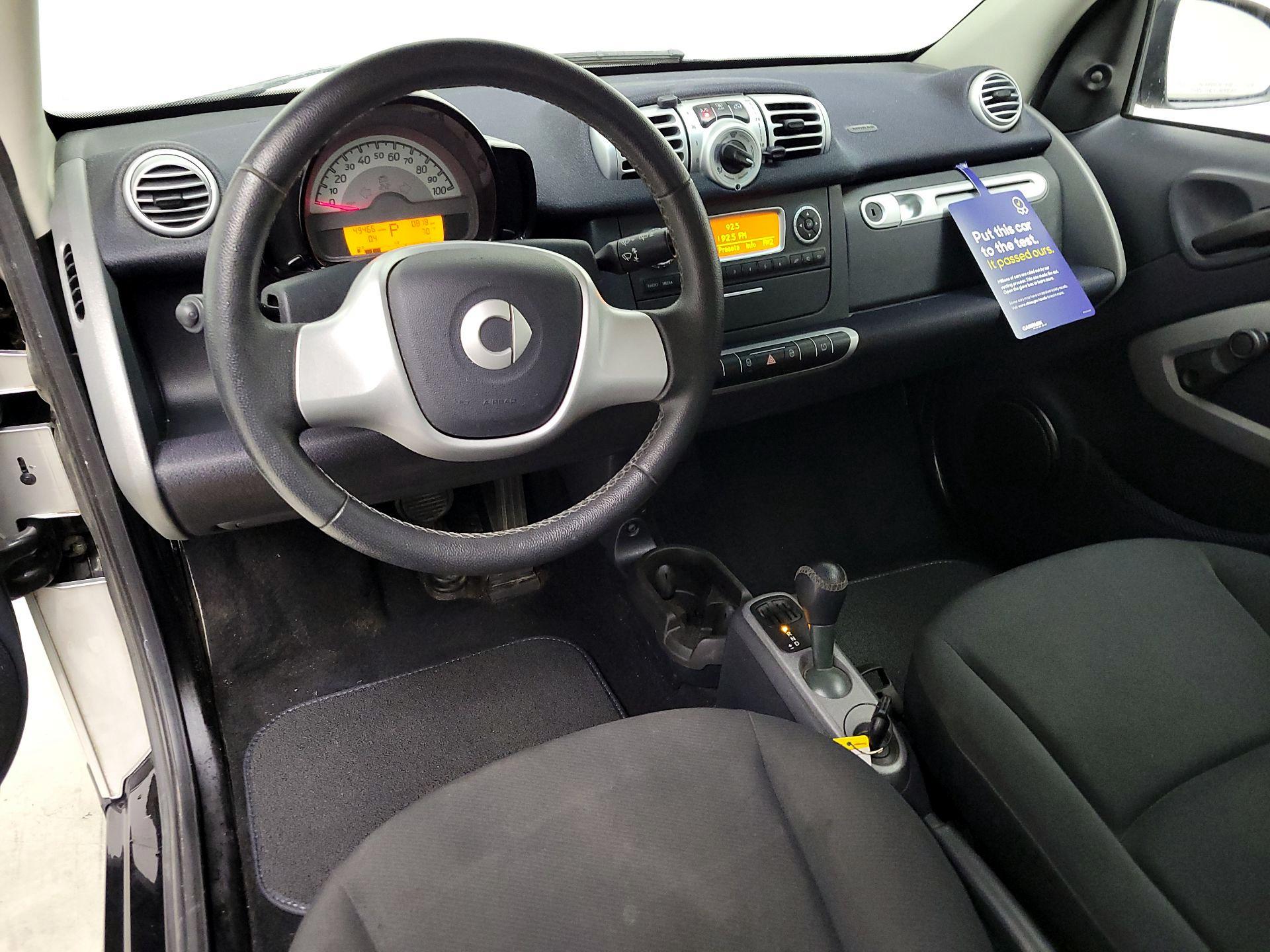 Thumbnail: 2015 smart fortwo - 9