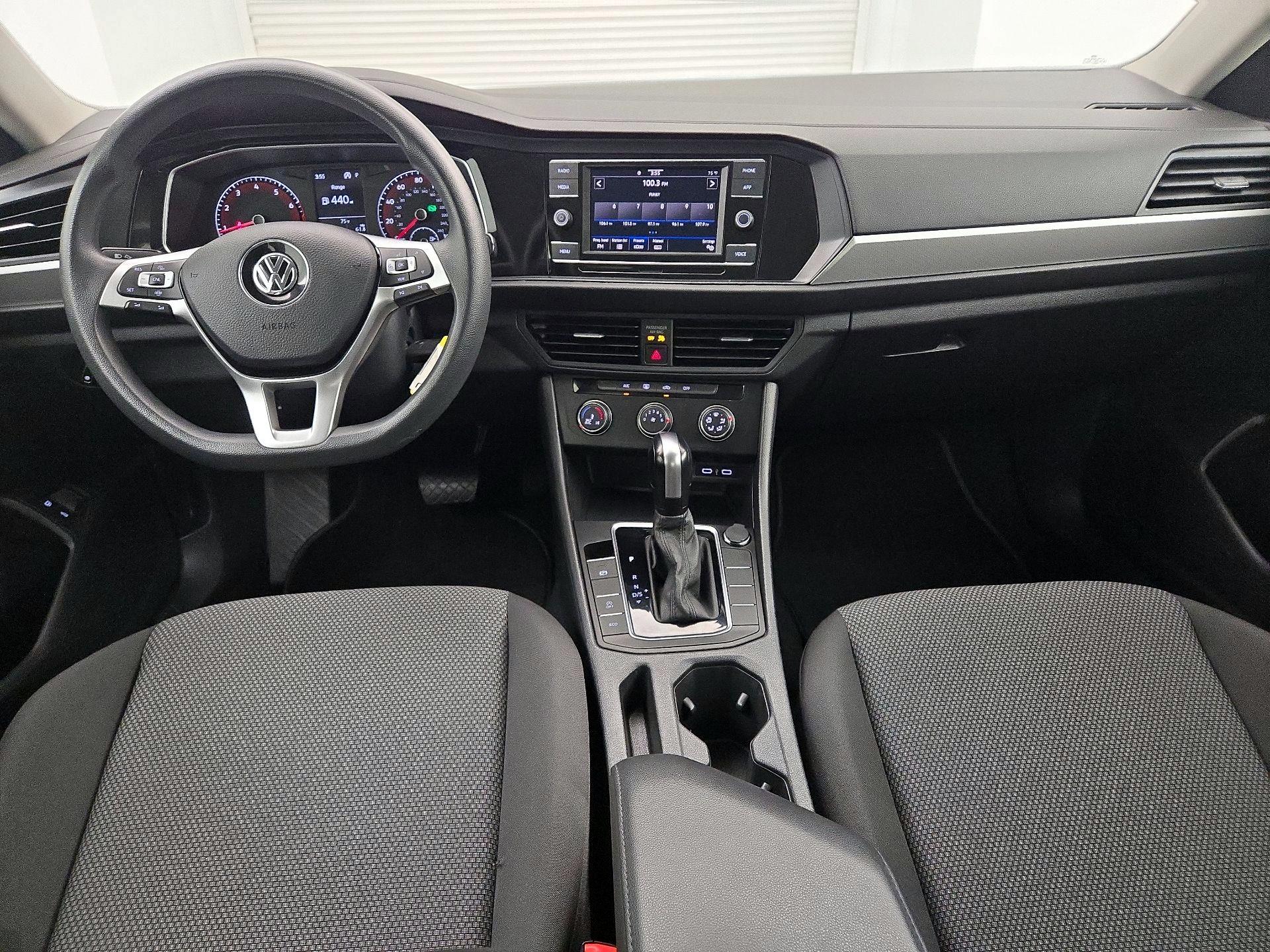 Thumbnail: 2021 Volkswagen Jetta - 9