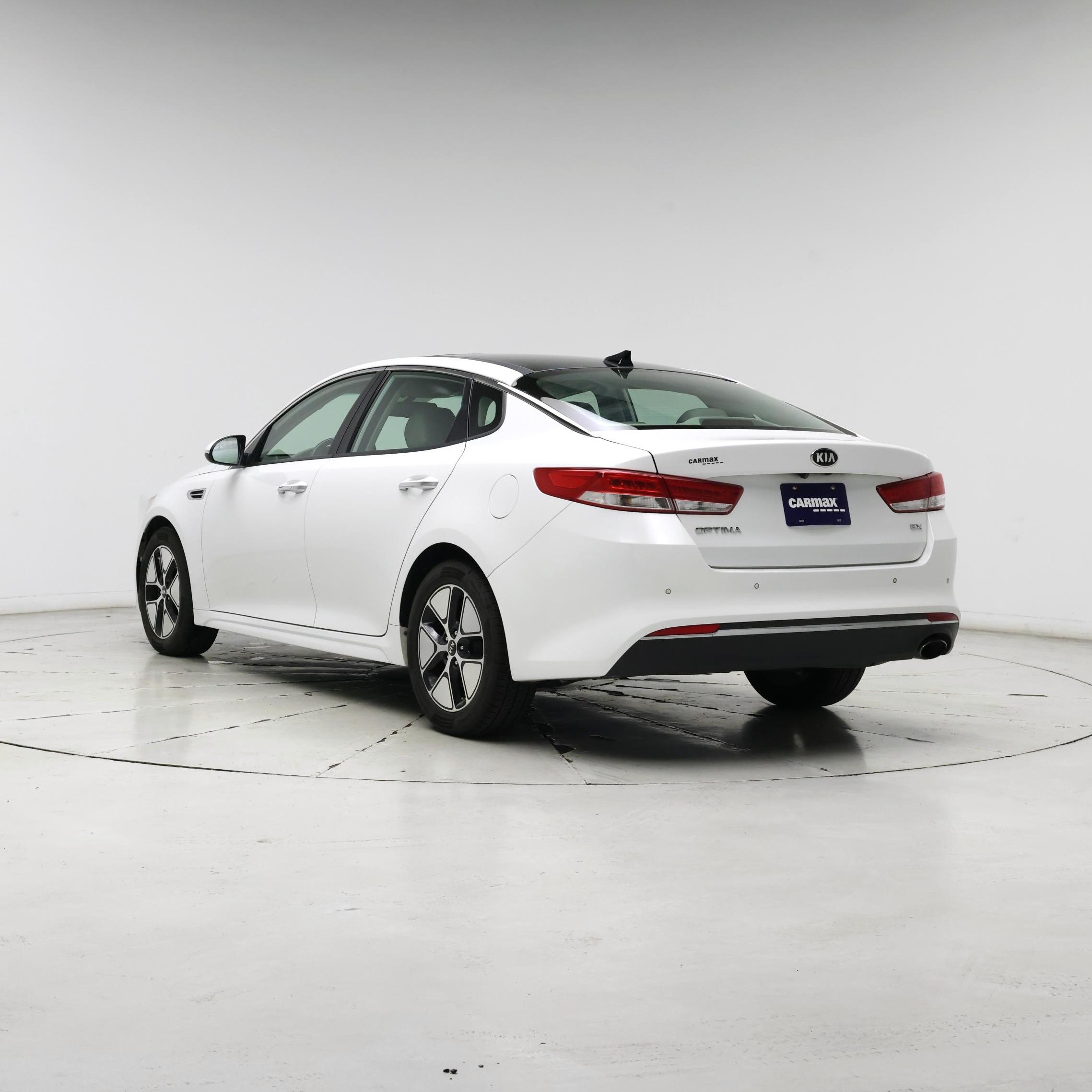 Thumbnail: 2016 Kia Optima - 2