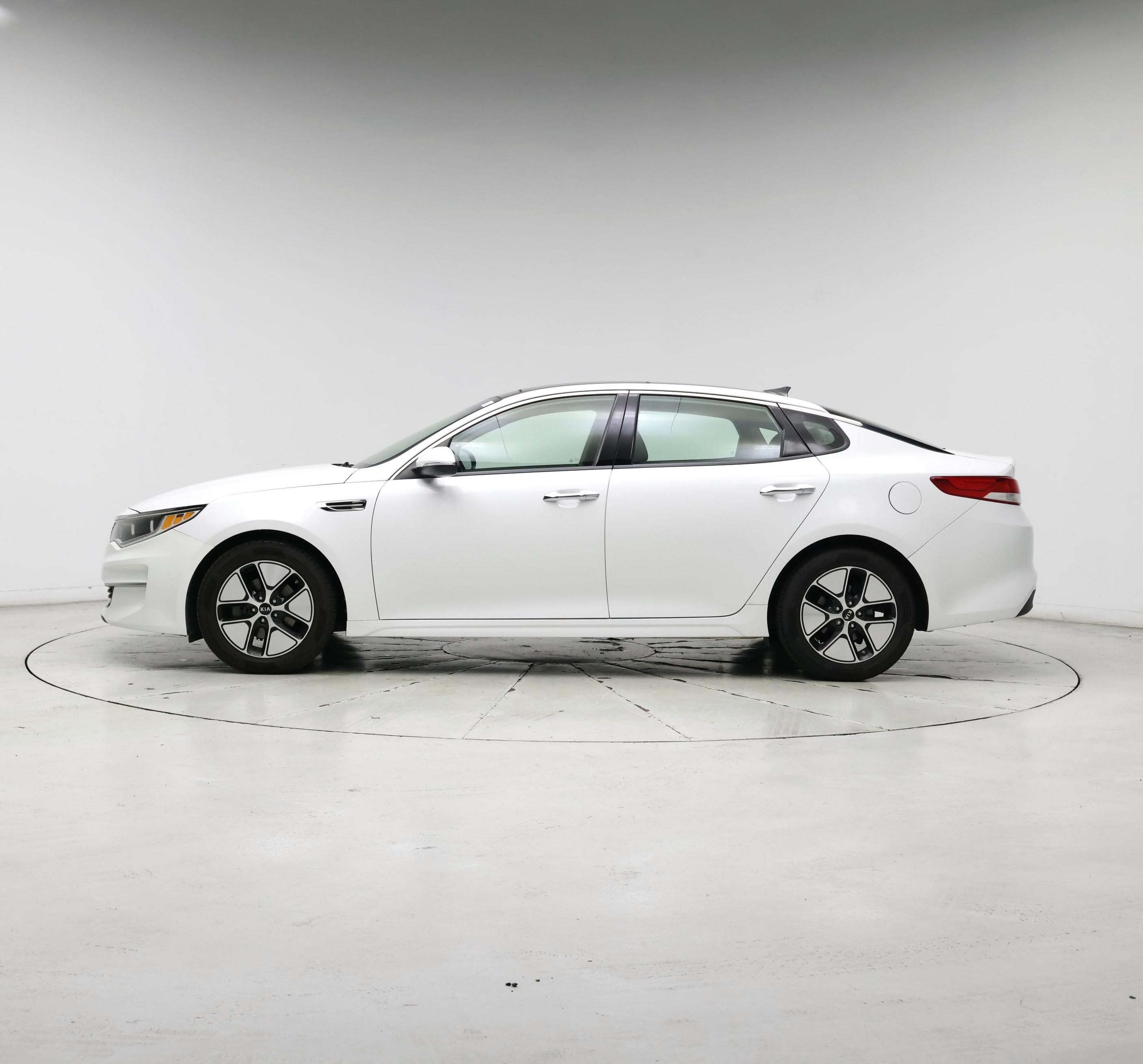 Thumbnail: 2016 Kia Optima - 3