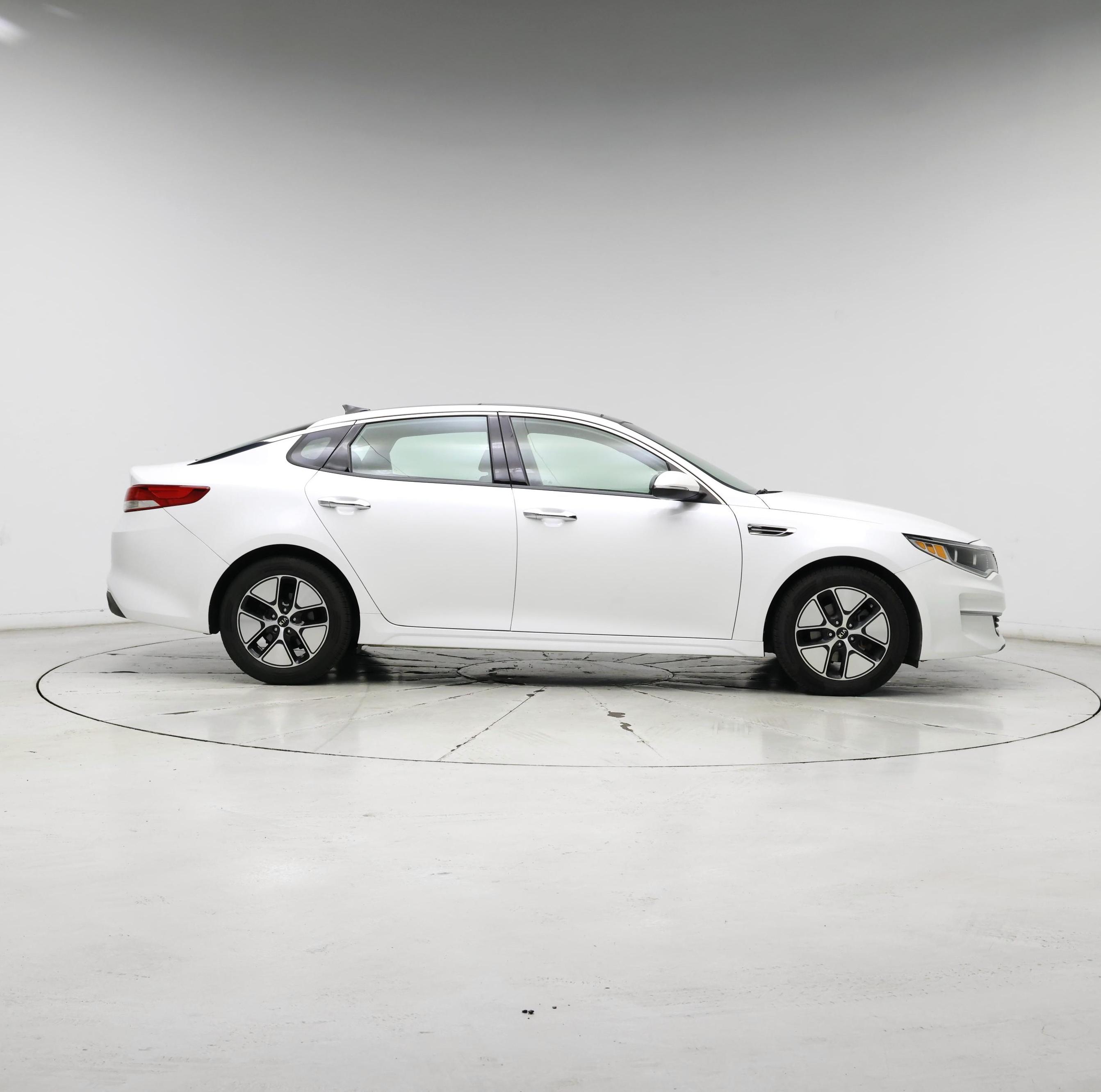 Thumbnail: 2016 Kia Optima - 7