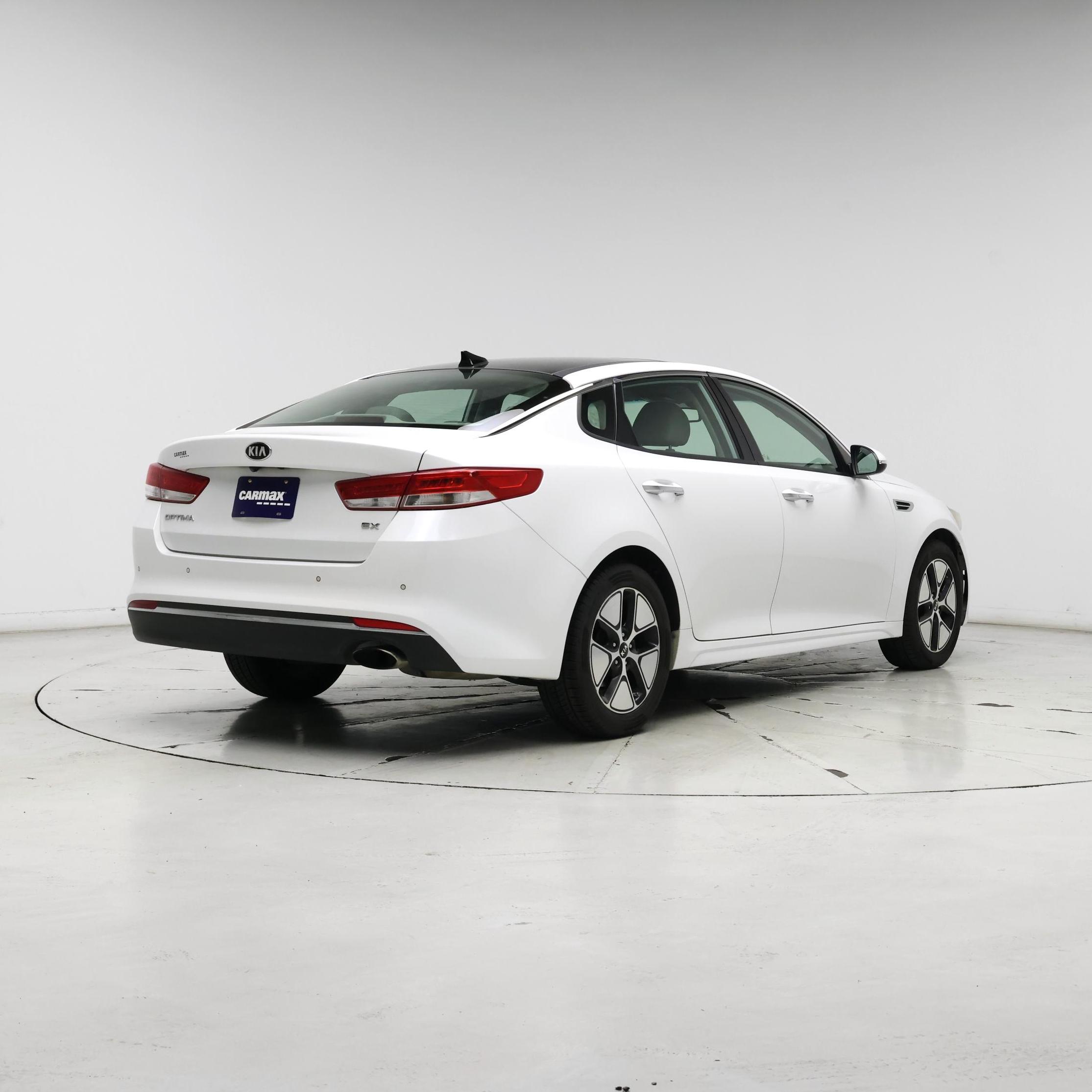 Thumbnail: 2016 Kia Optima - 8