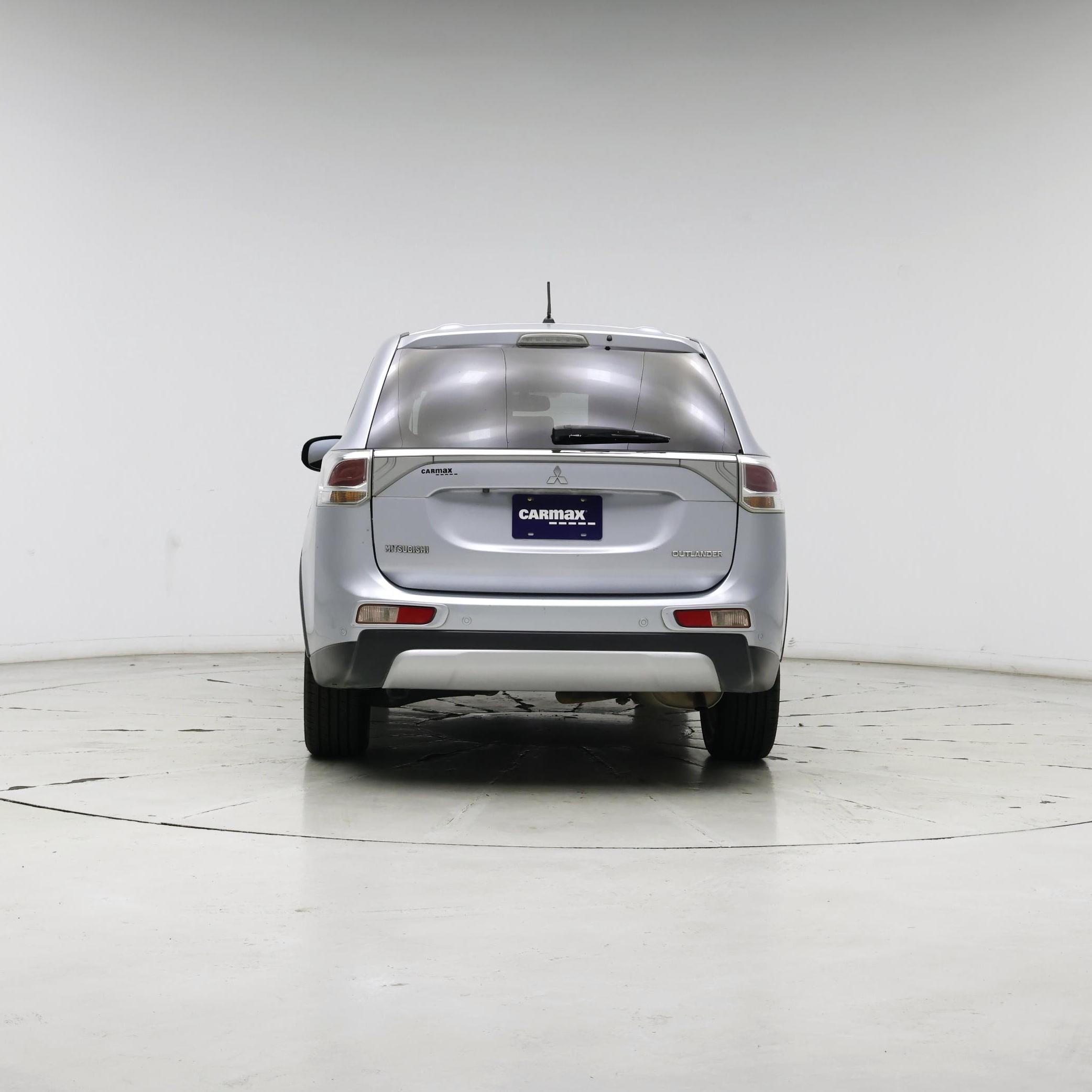 Thumbnail: 2015 Mitsubishi Outlander - 6