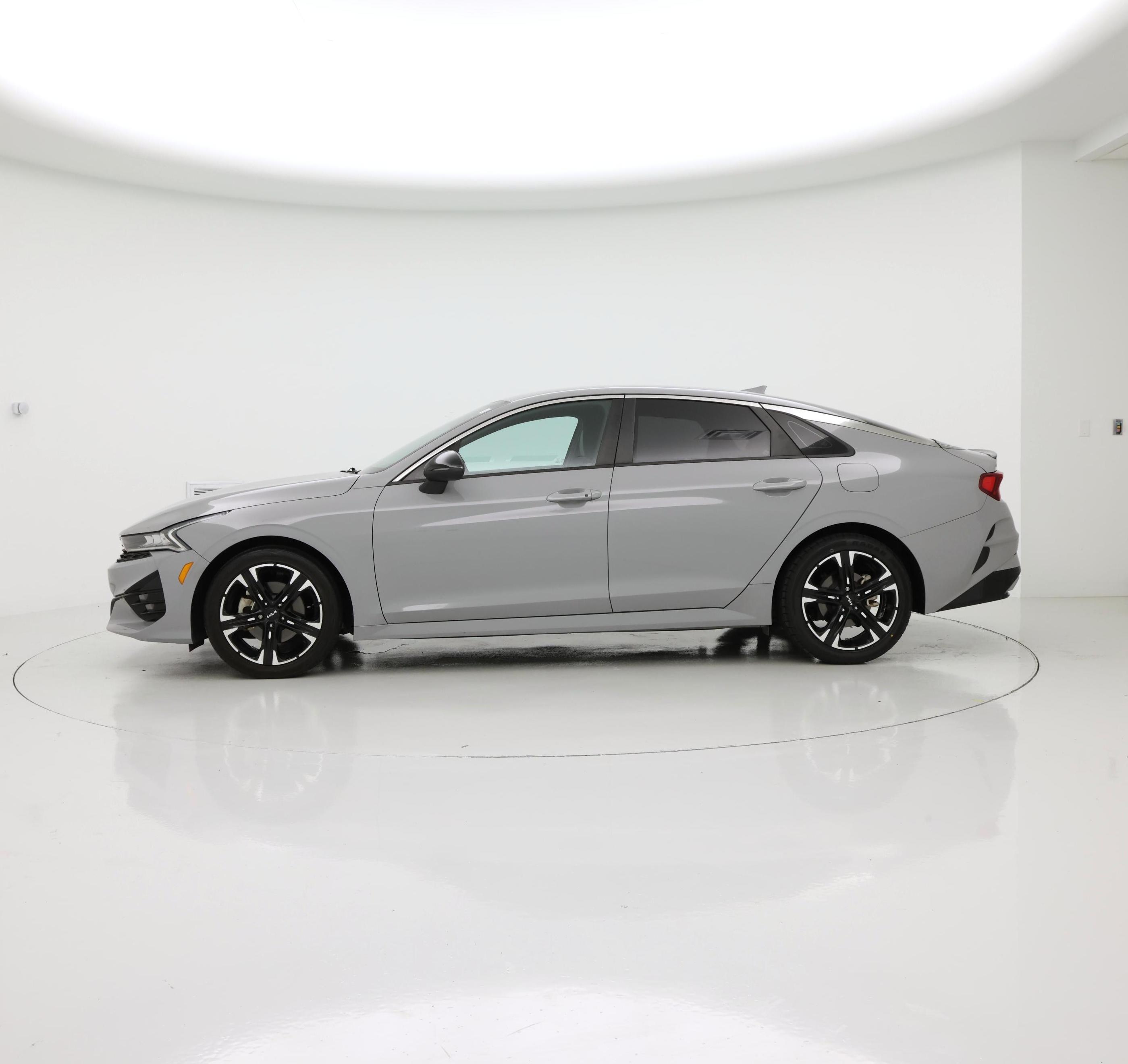 Thumbnail: 2022 Kia K5 - 3