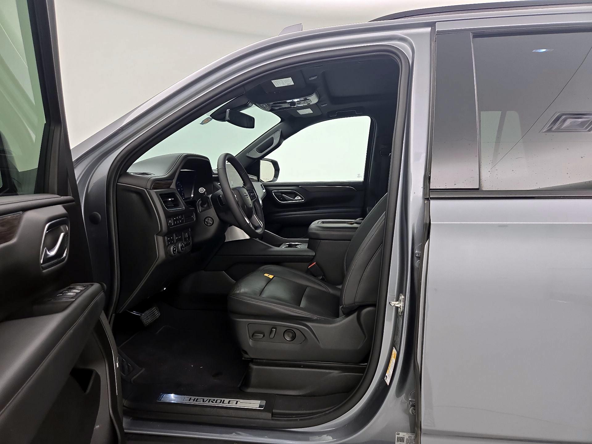 Thumbnail: 2022 Chevrolet Tahoe - 9
