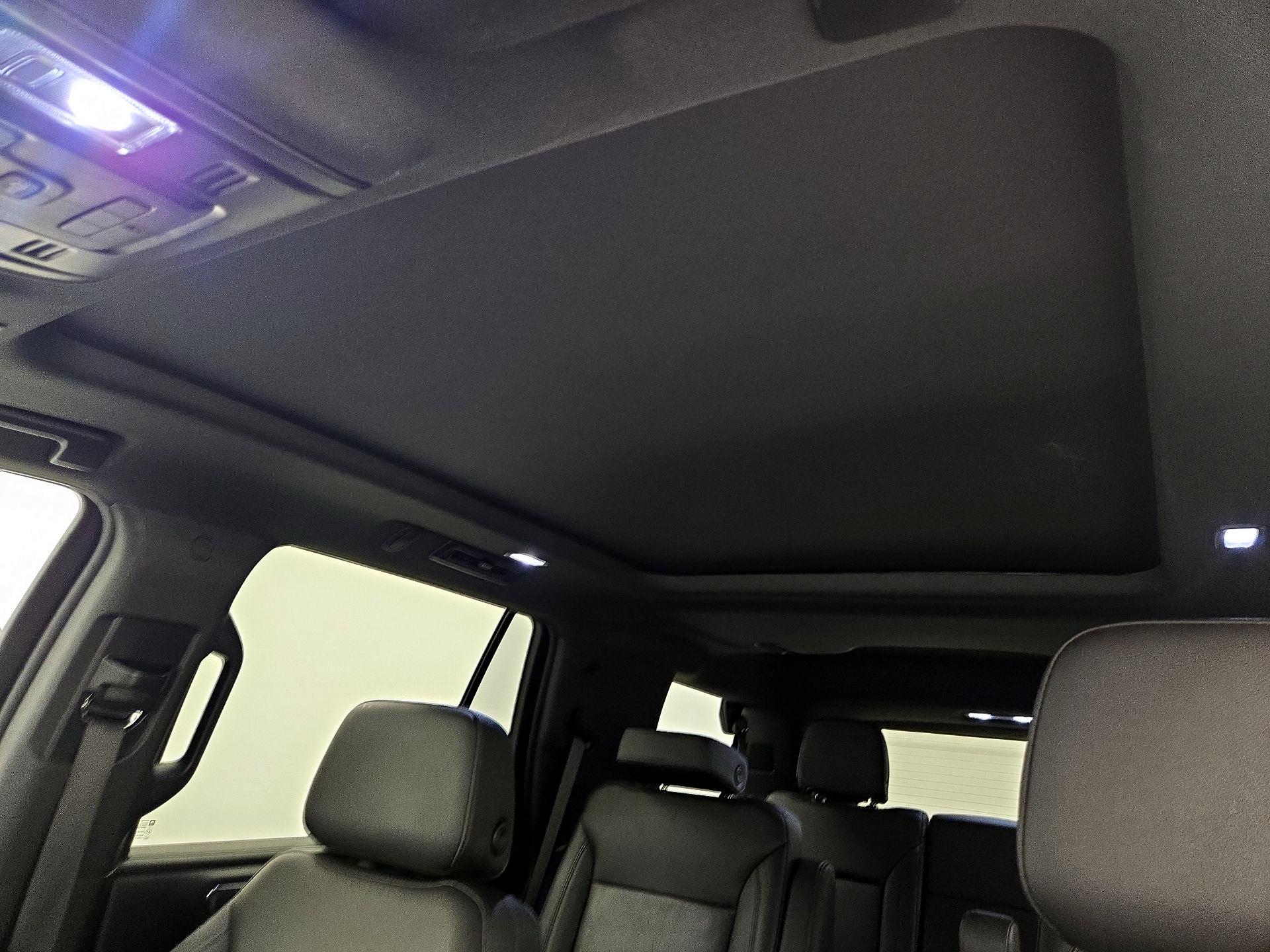 Thumbnail: 2022 Chevrolet Tahoe - 17