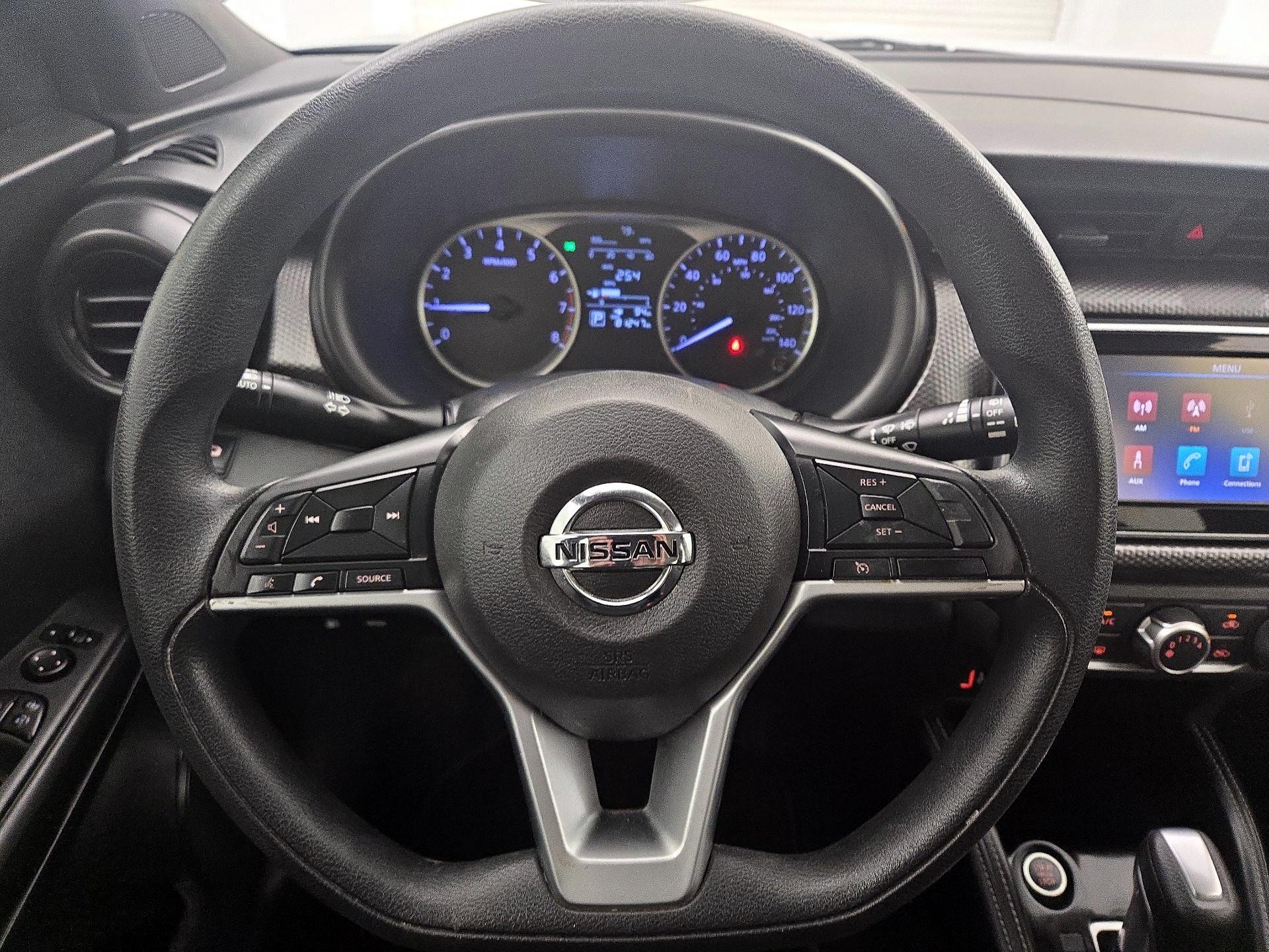Thumbnail: 2019 Nissan Kicks - 10