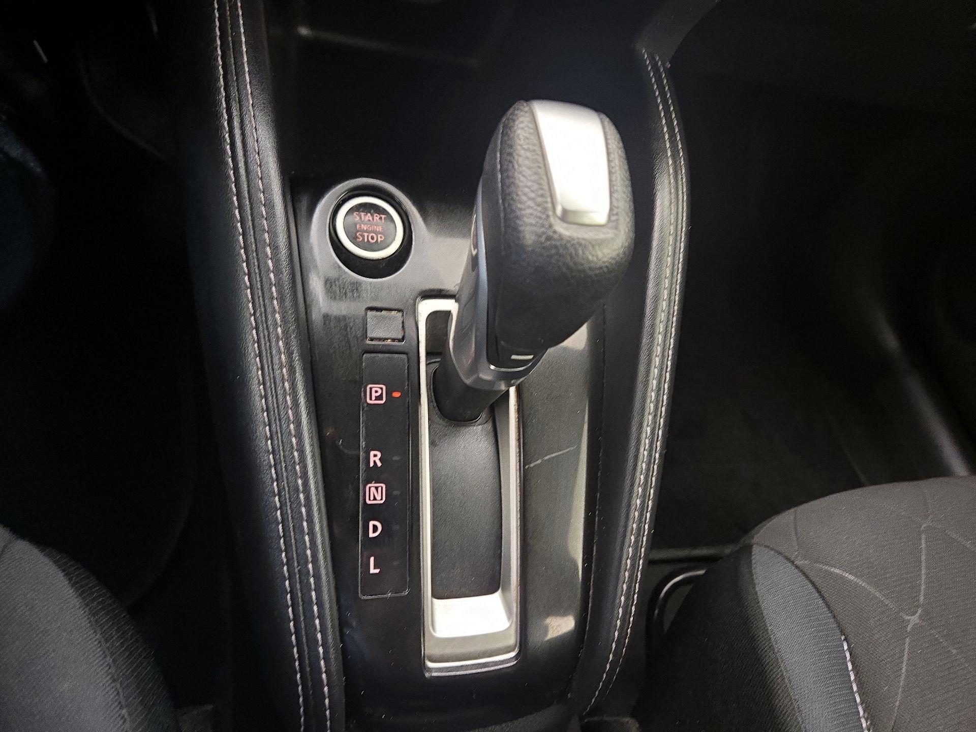 Thumbnail: 2019 Nissan Kicks - 17