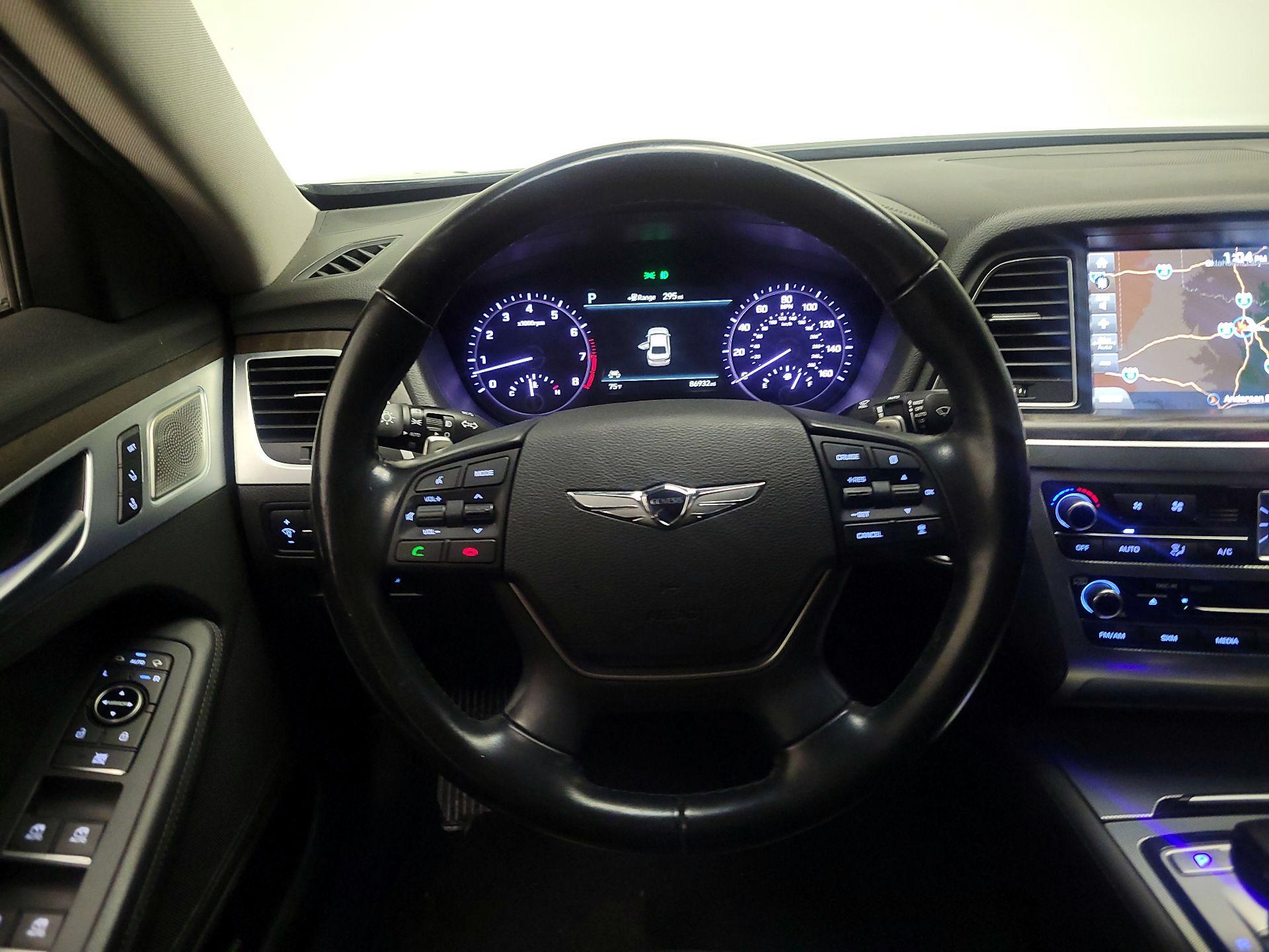 Thumbnail: 2018 Genesis G80 - 10