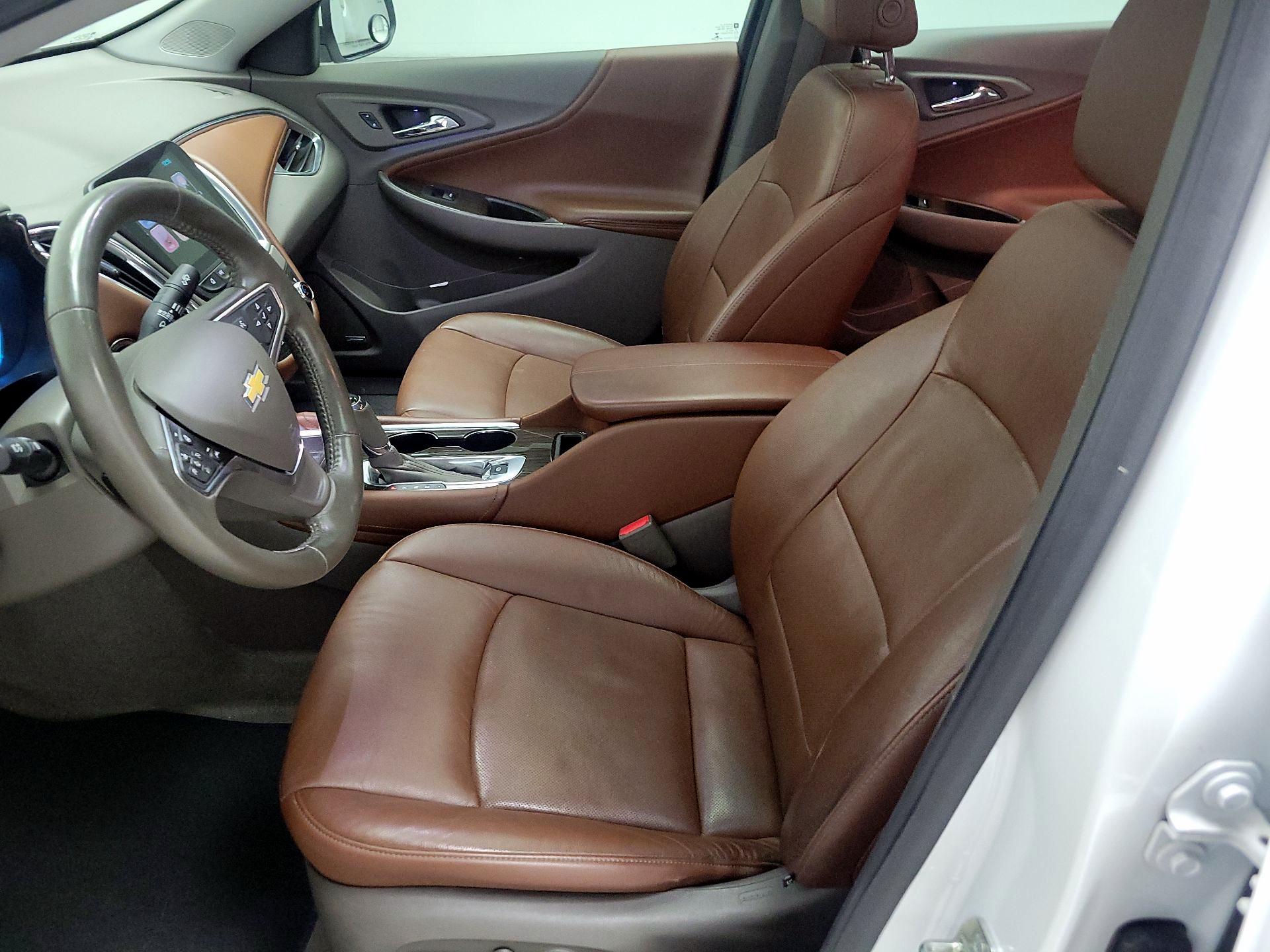 Thumbnail: 2016 Chevrolet Malibu - 11