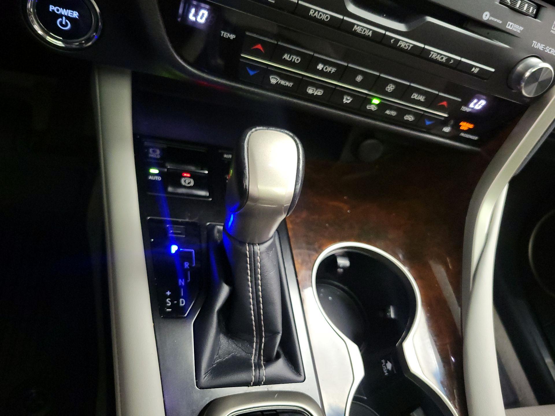Thumbnail: 2018 Lexus RX - 18