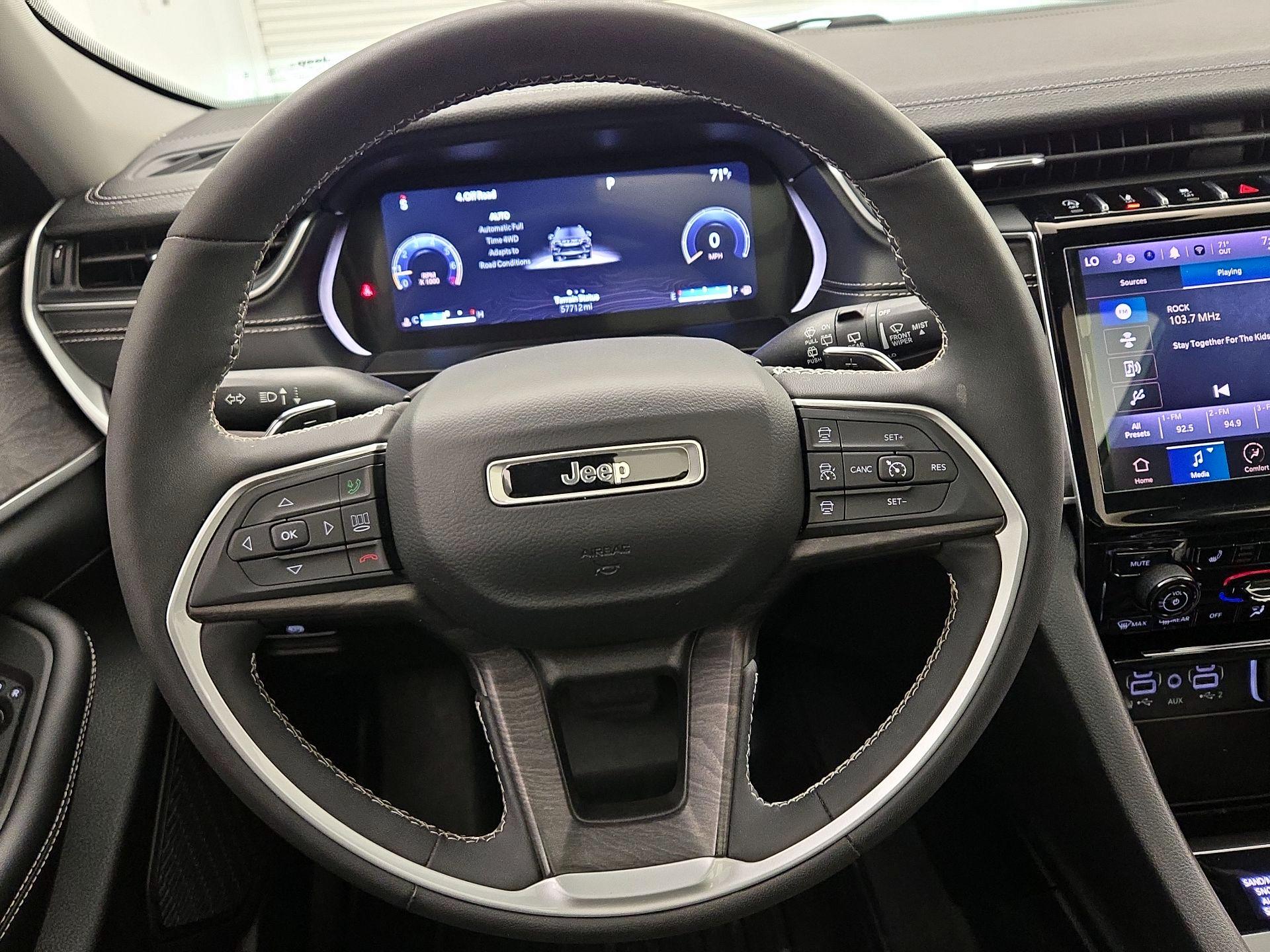 Thumbnail: 2023 Jeep Grand Cherokee - 10