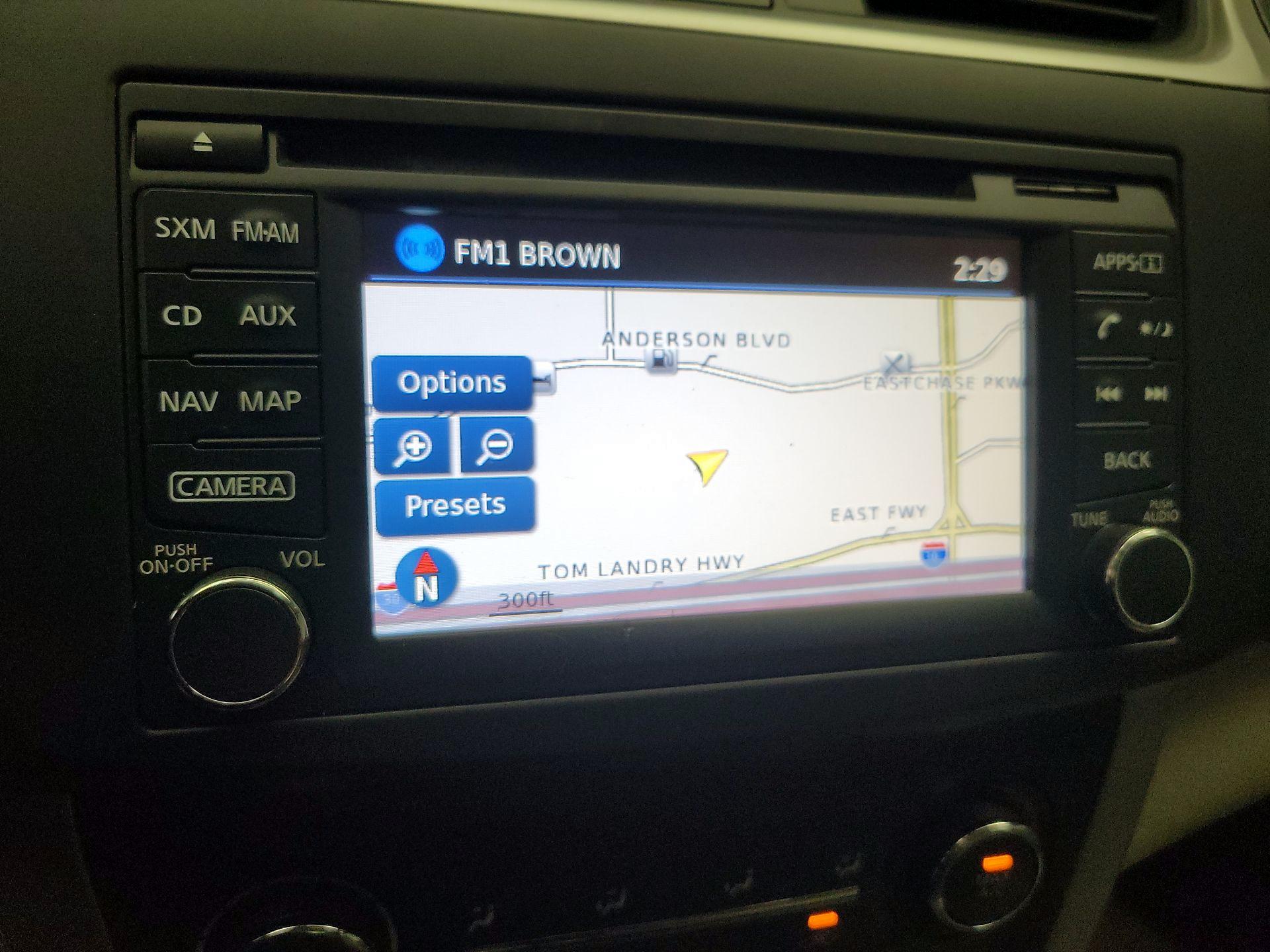 Thumbnail: 2015 Nissan Sentra - 14