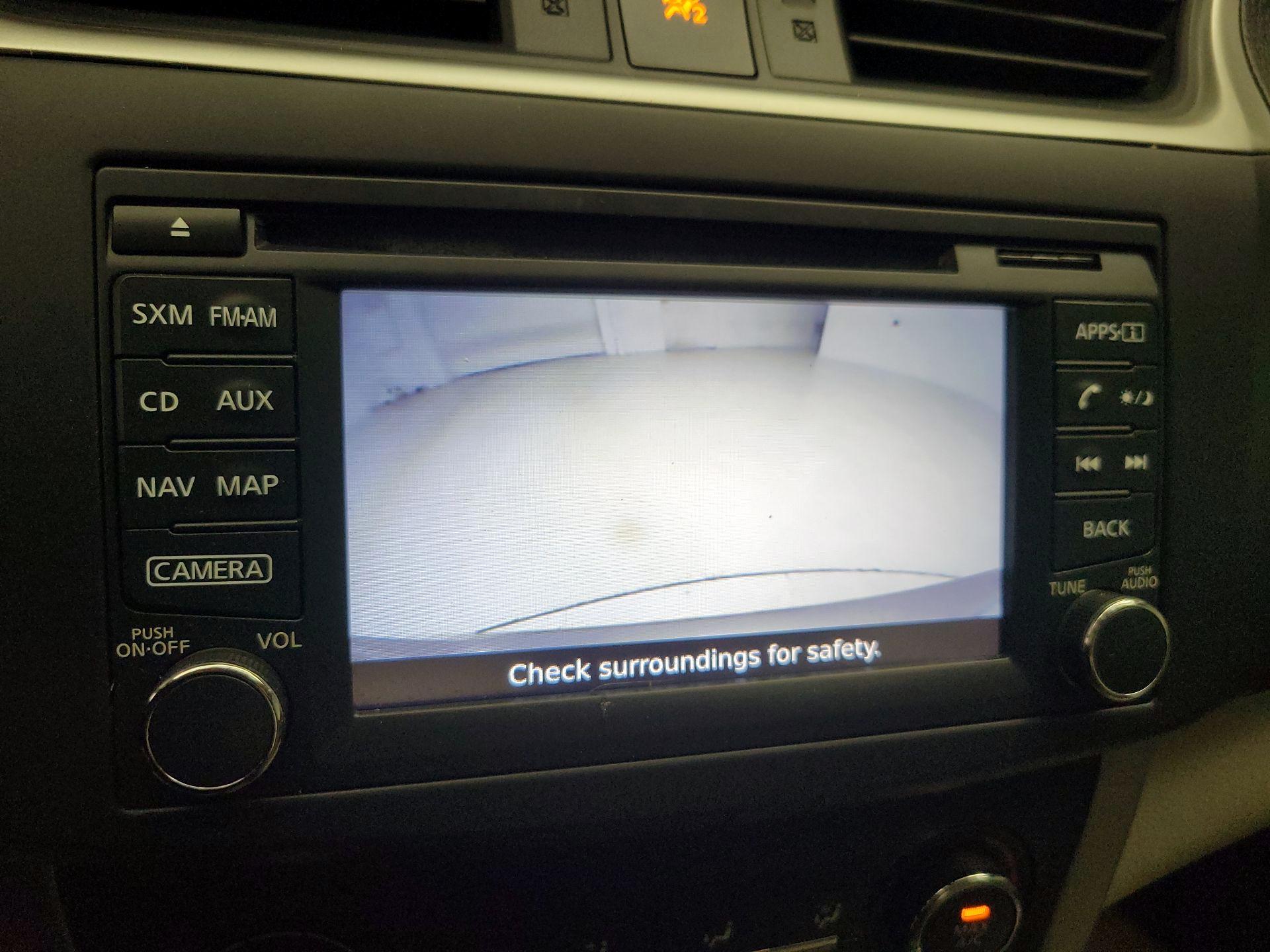 Thumbnail: 2015 Nissan Sentra - 15