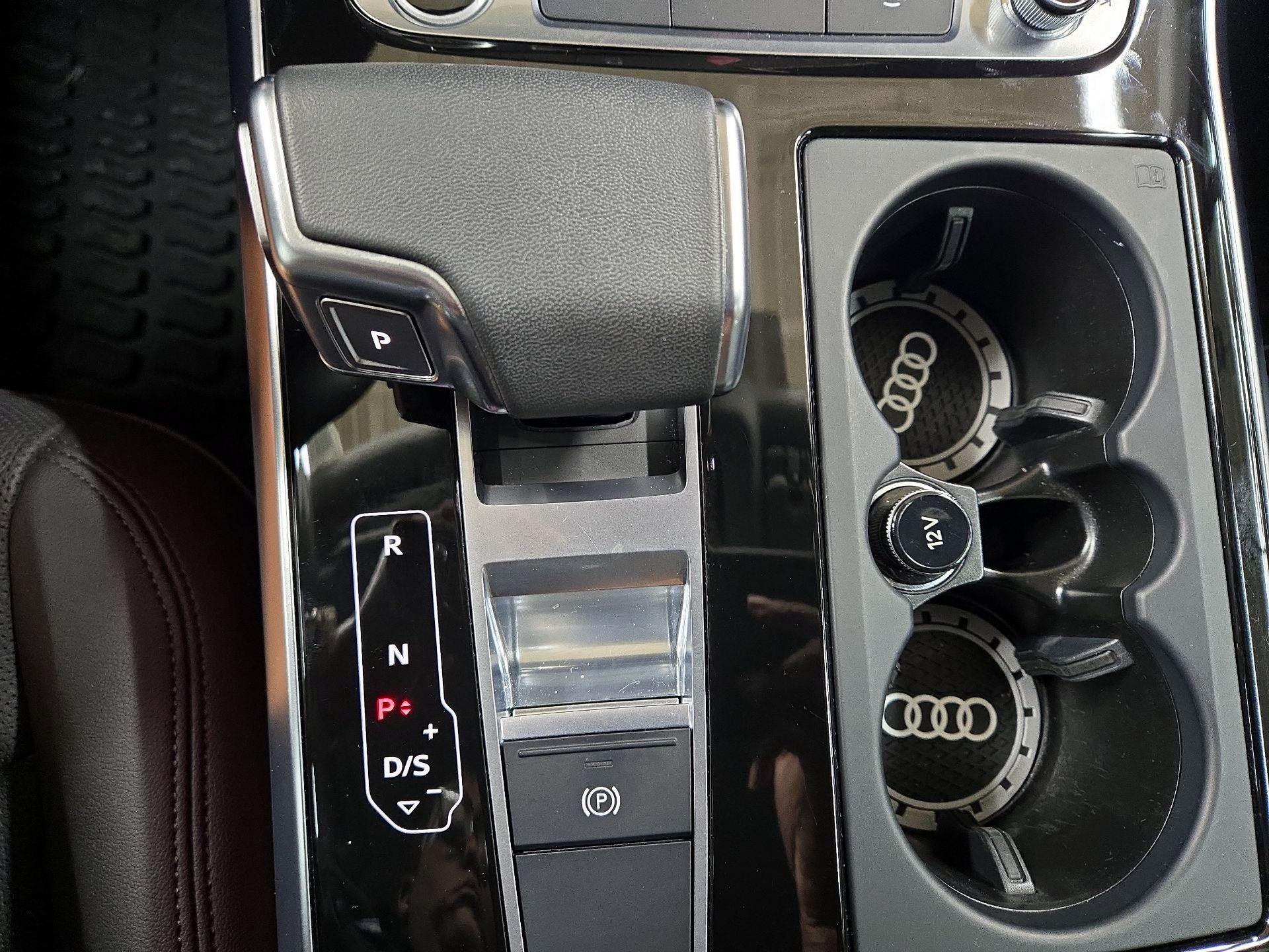 Thumbnail: 2023 Audi Q7 - 18