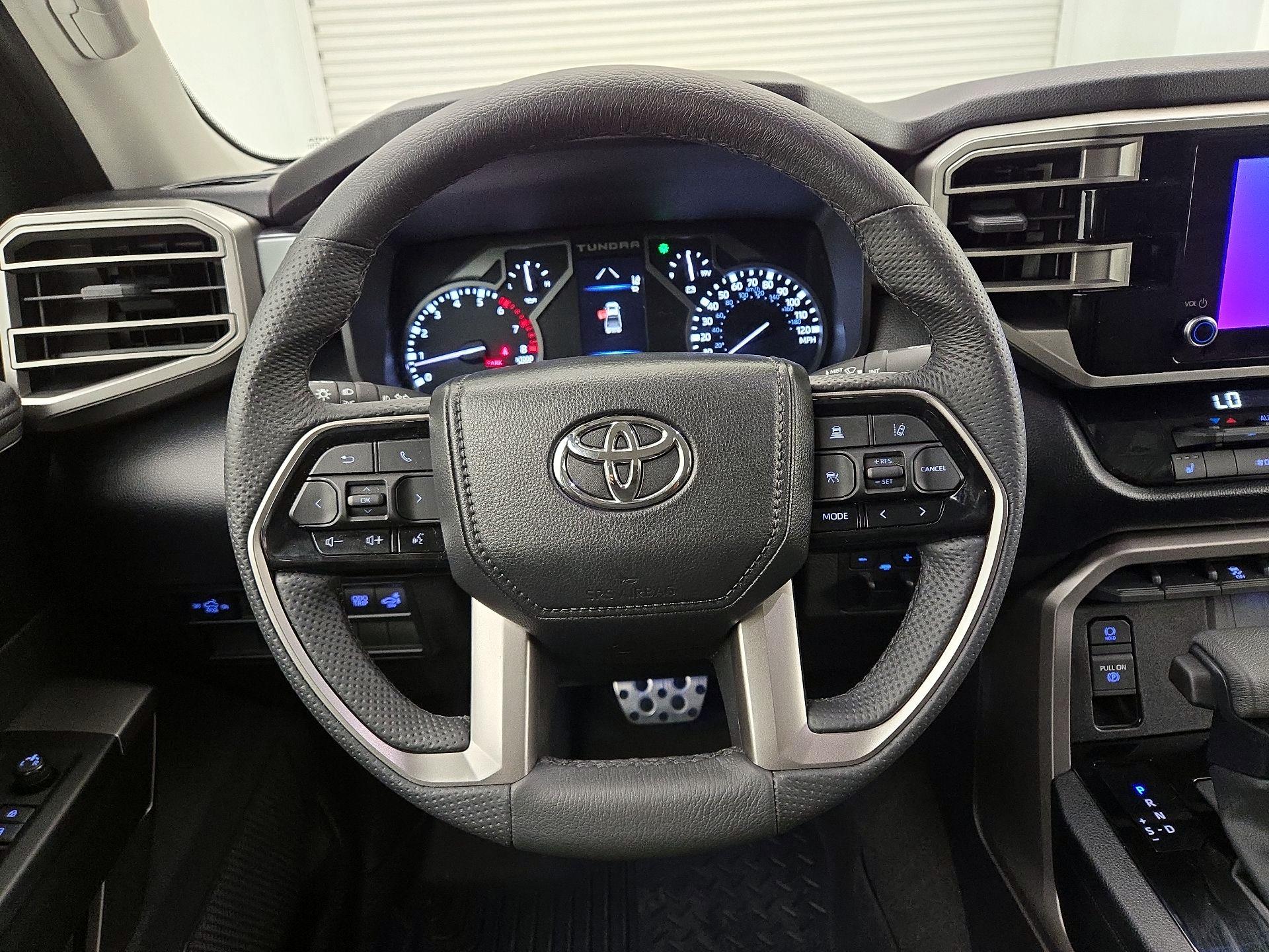 Thumbnail: 2024 Toyota Tundra - 10