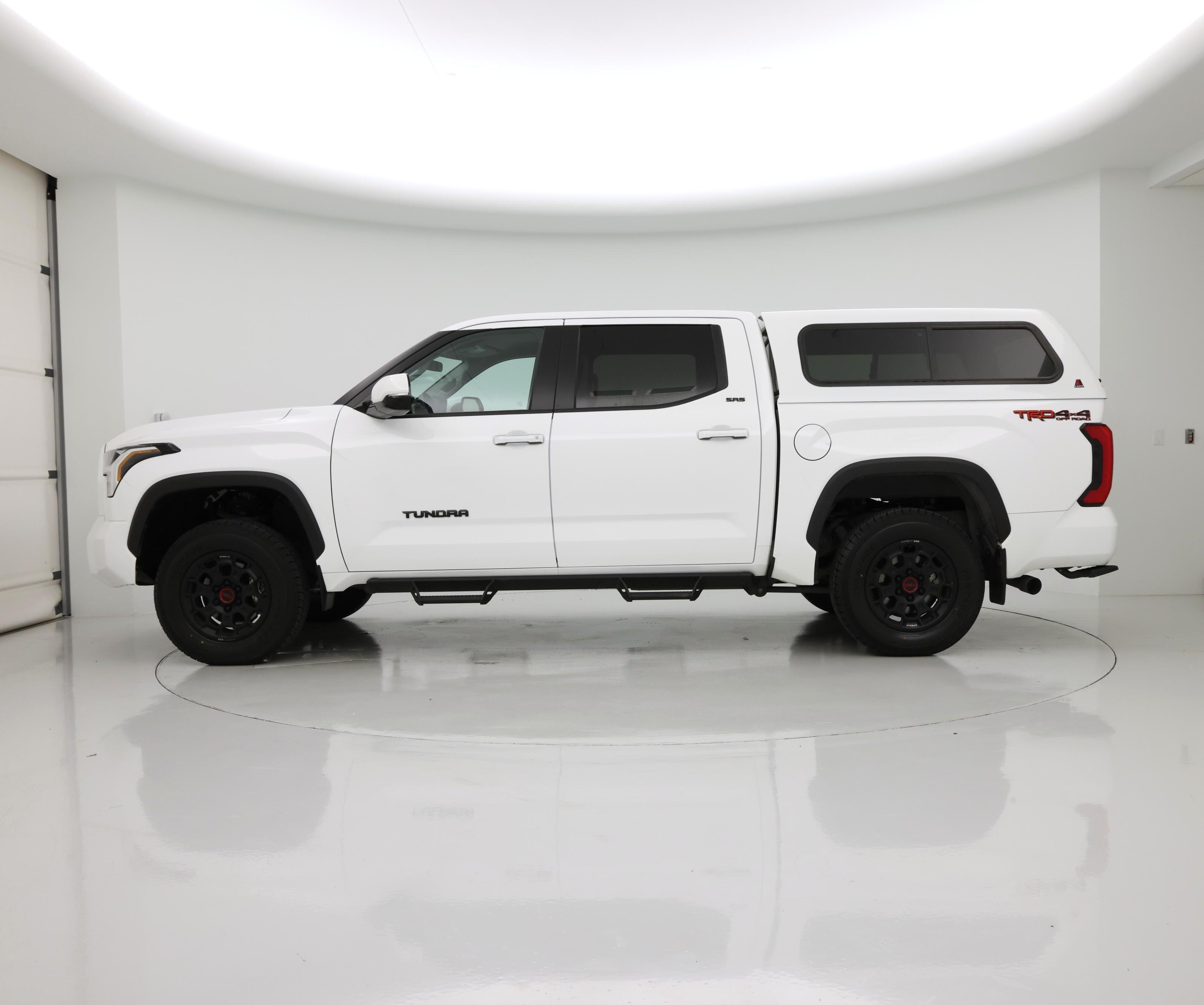 Thumbnail: 2024 Toyota Tundra - 3