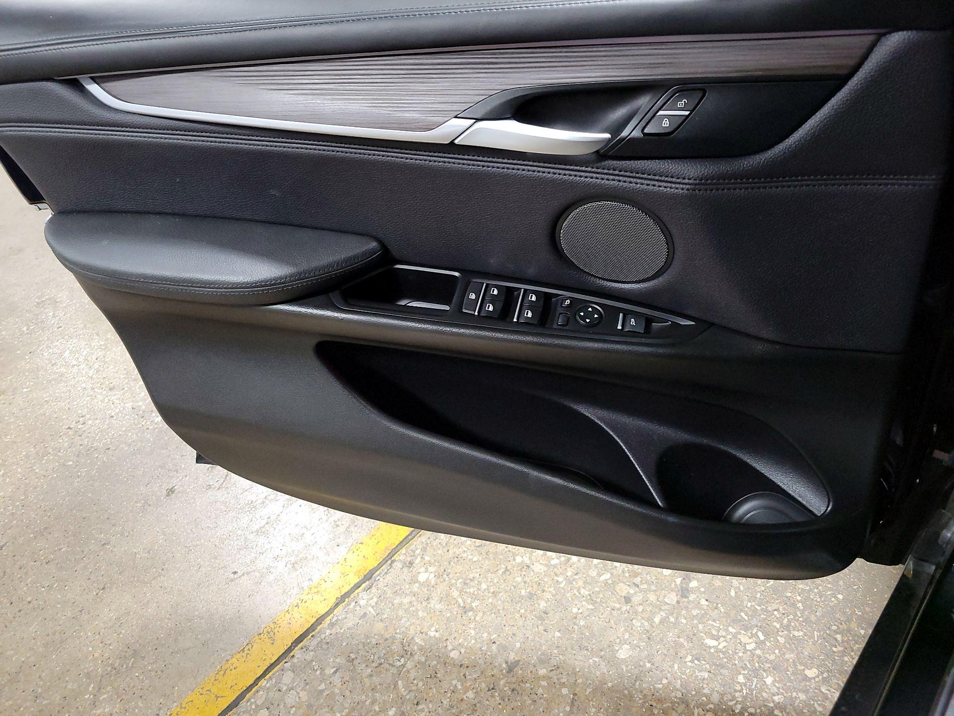 Thumbnail: 2016 BMW X5 - 12