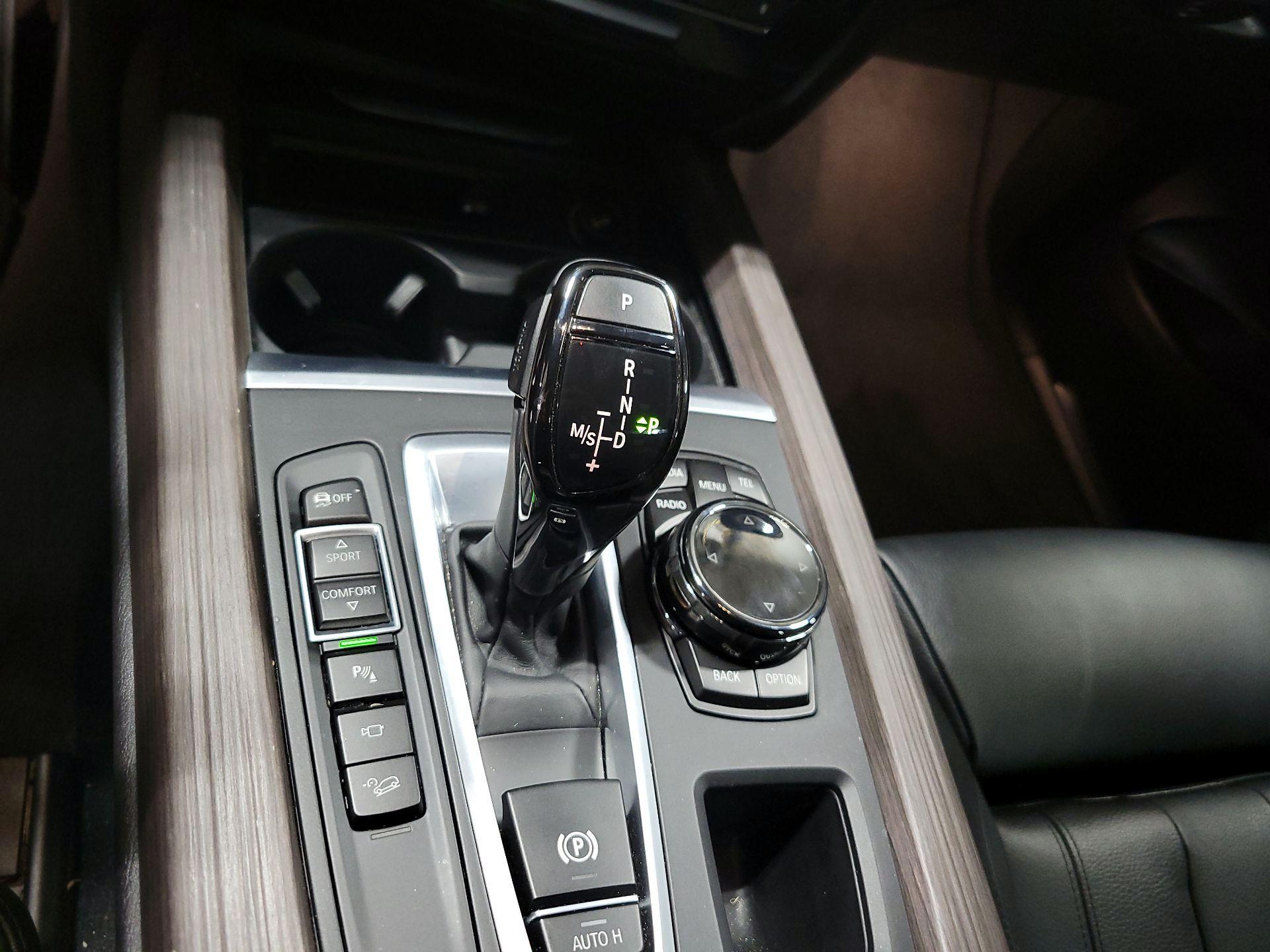 Thumbnail: 2016 BMW X5 - 17