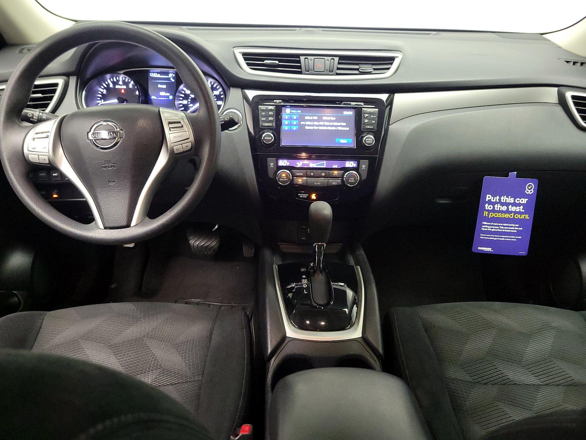 Thumbnail: 2015 Nissan Rogue - 9