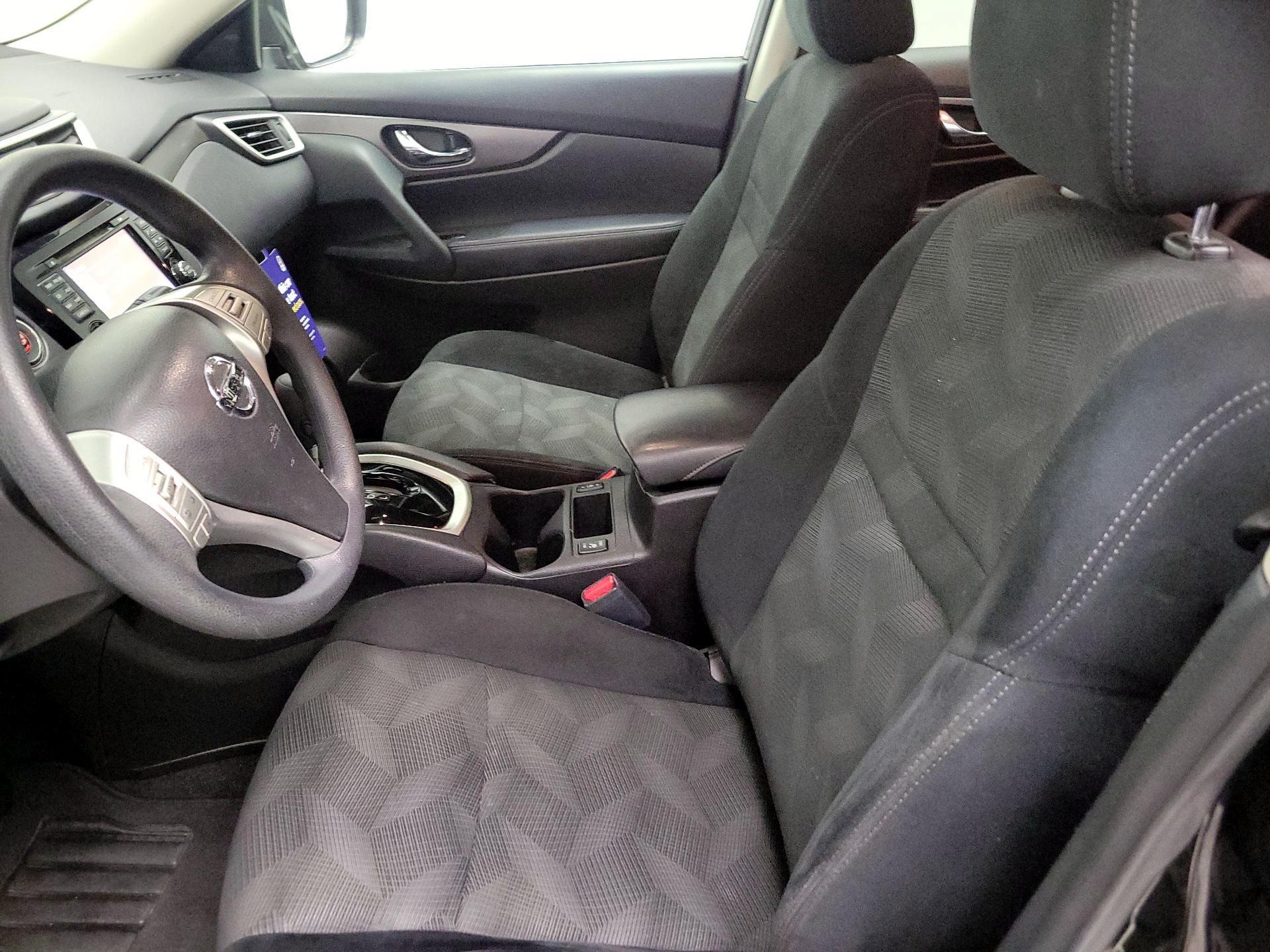 Thumbnail: 2015 Nissan Rogue - 11