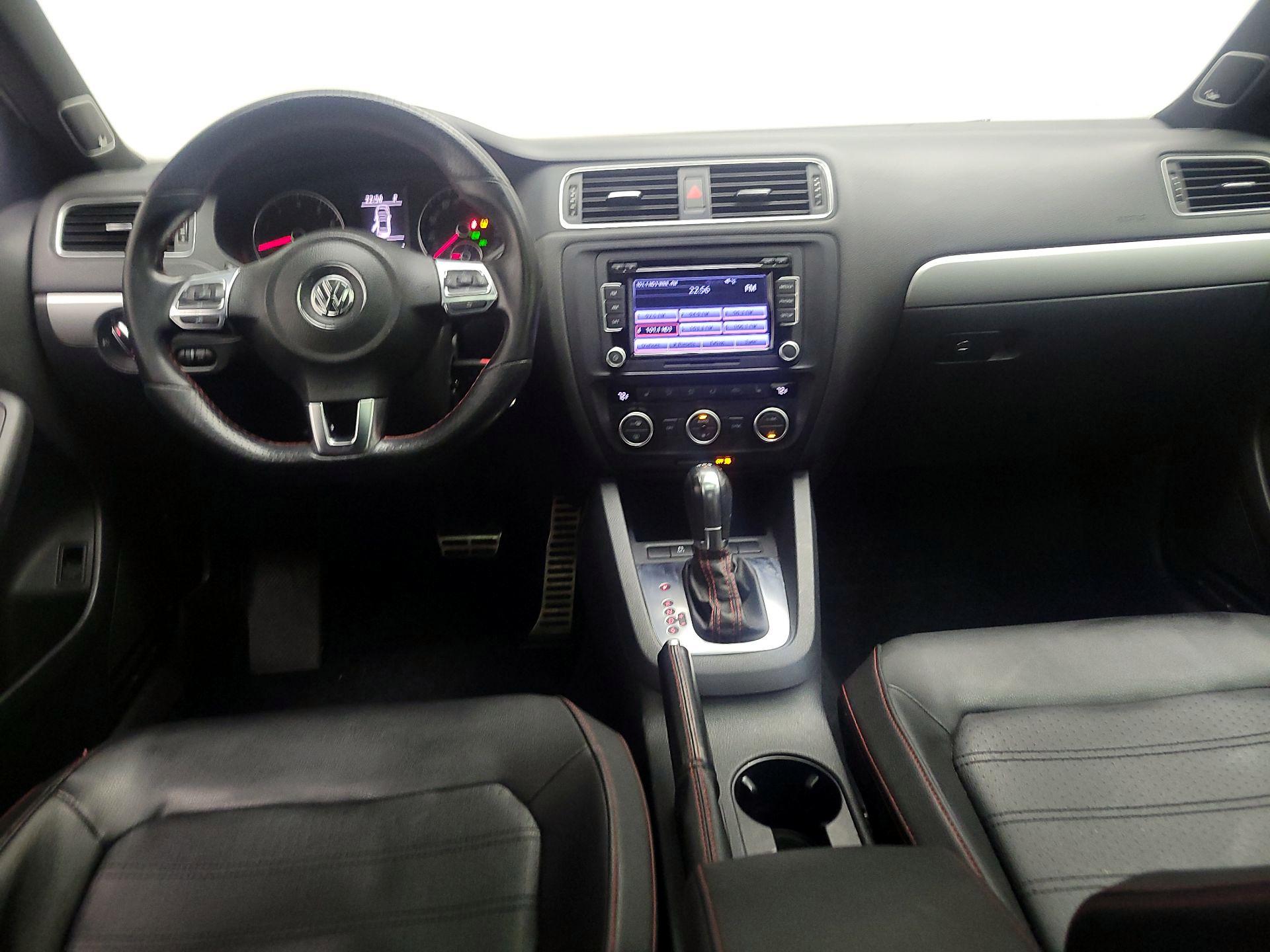 Thumbnail: 2014 Volkswagen Jetta - 9