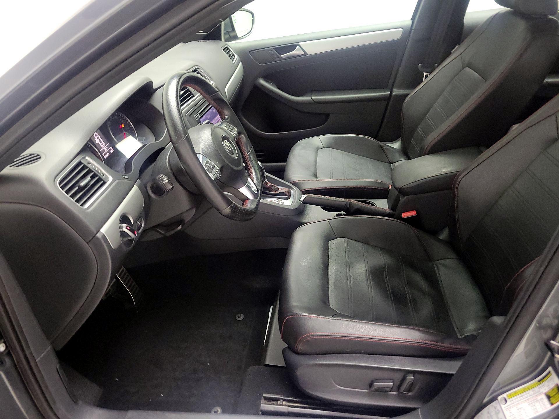 Thumbnail: 2014 Volkswagen Jetta - 11