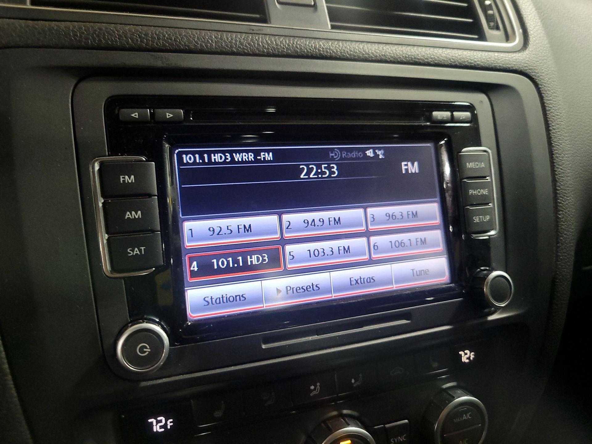 Thumbnail: 2014 Volkswagen Jetta - 13