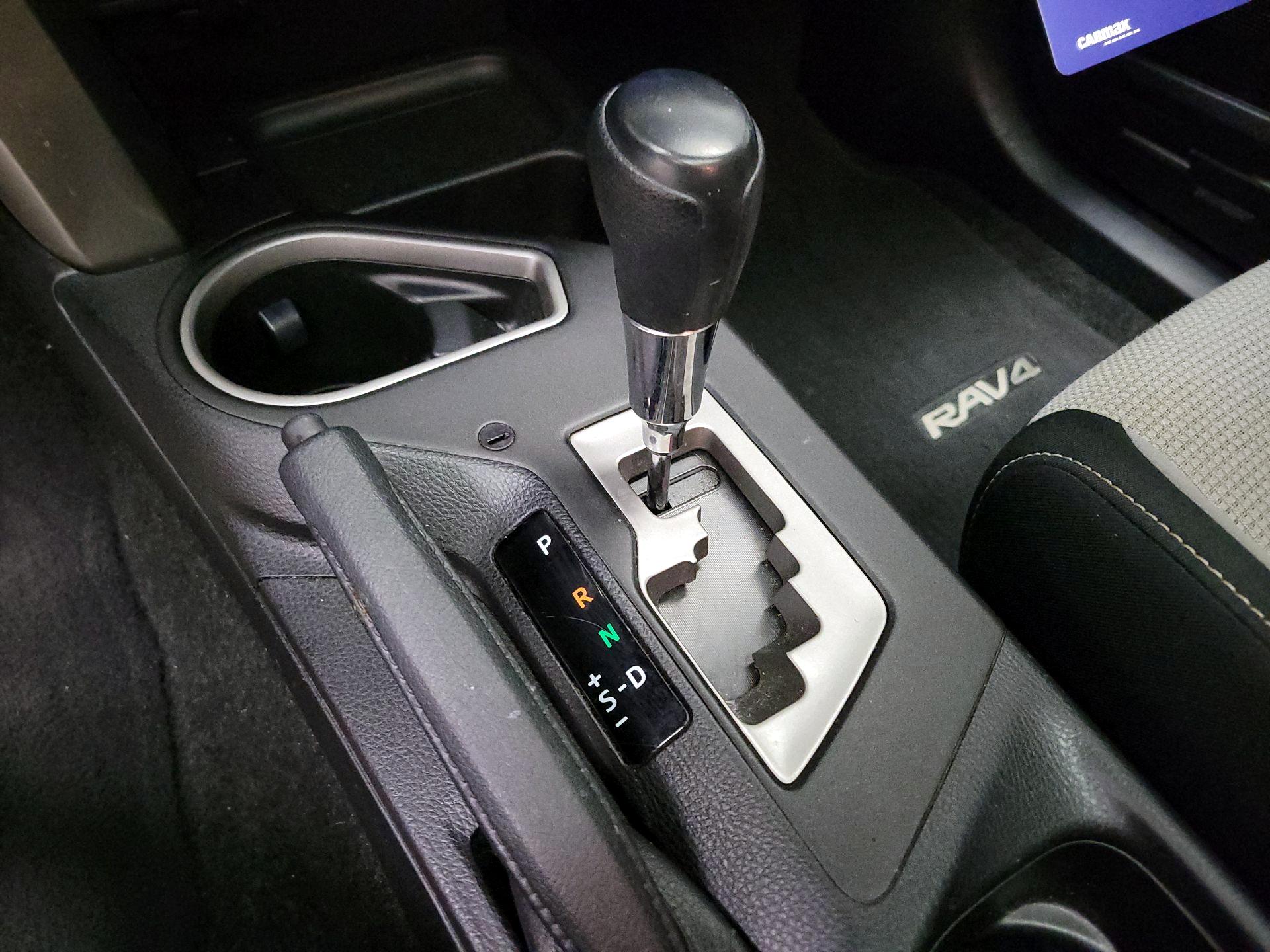 Thumbnail: 2017 Toyota RAV4 - 17