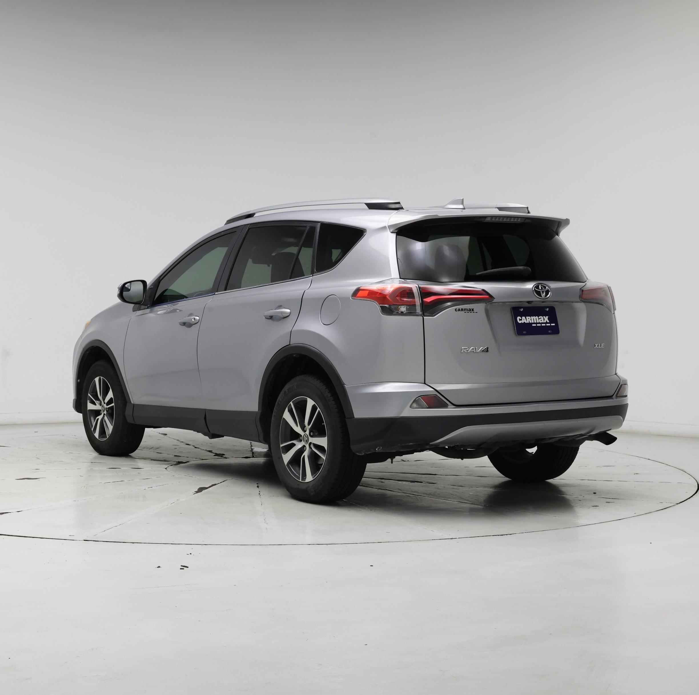 Thumbnail: 2017 Toyota RAV4 - 2