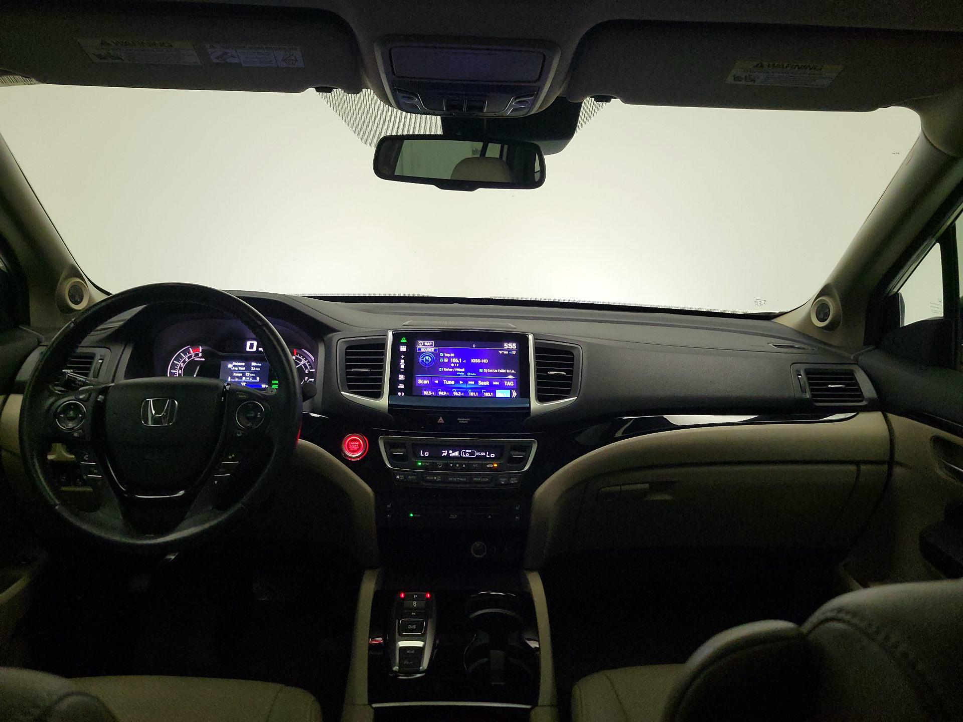 Thumbnail: 2016 Honda Pilot - 9