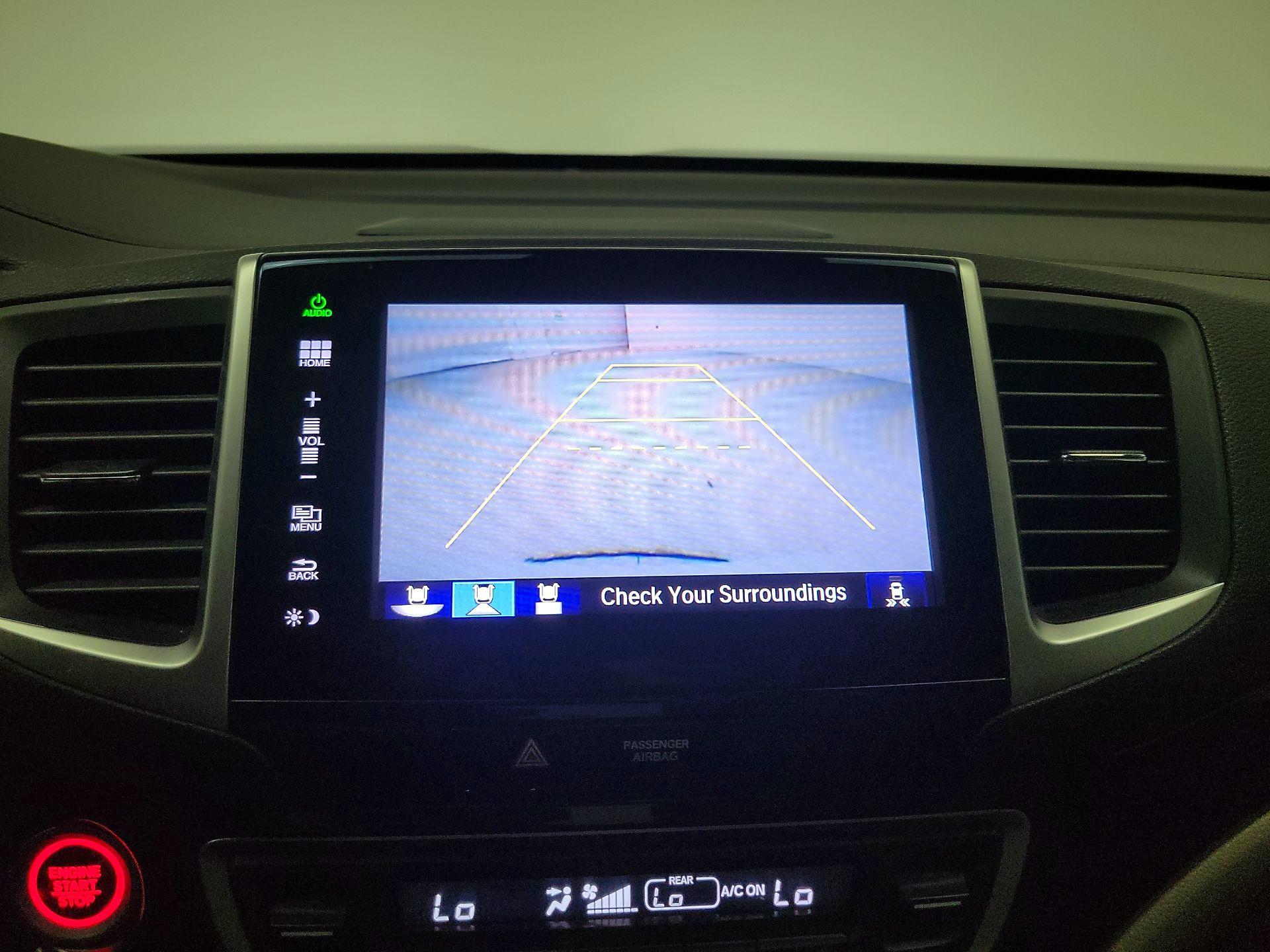 Thumbnail: 2016 Honda Pilot - 14