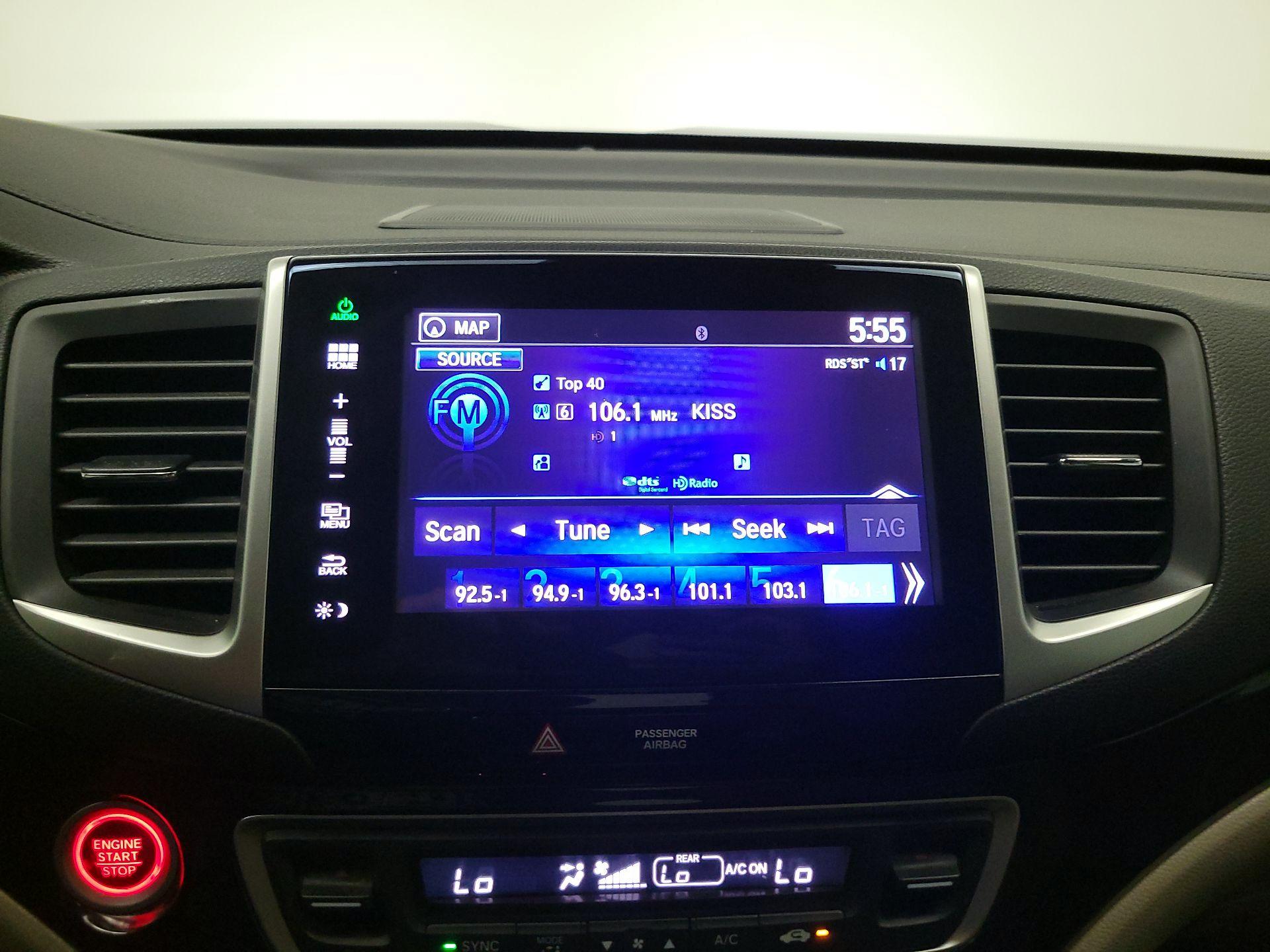 Thumbnail: 2016 Honda Pilot - 15