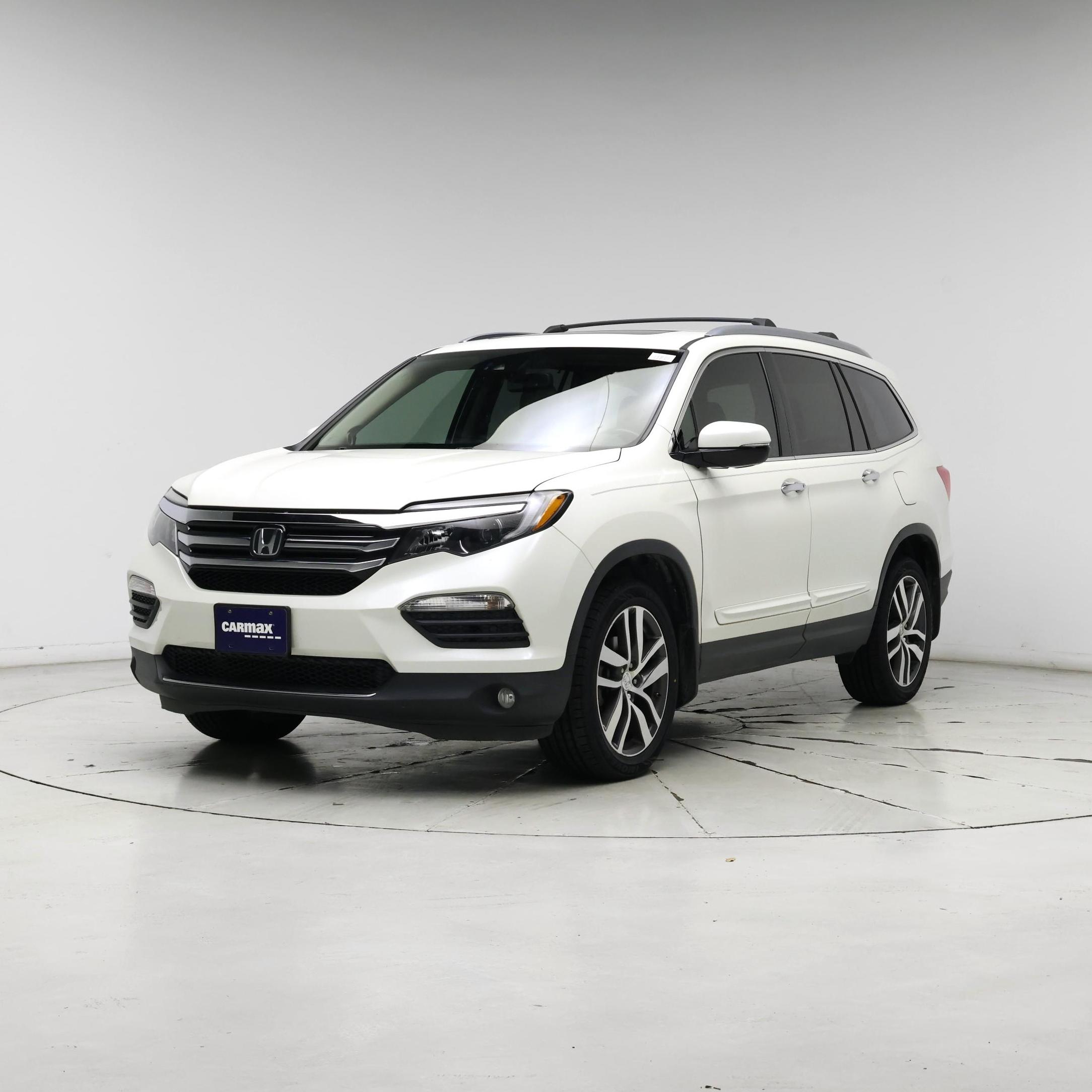 Thumbnail: 2016 Honda Pilot - 4