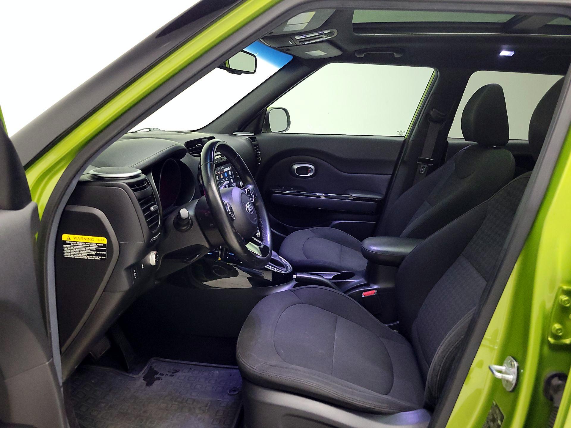 Thumbnail: 2015 Kia Soul - 11