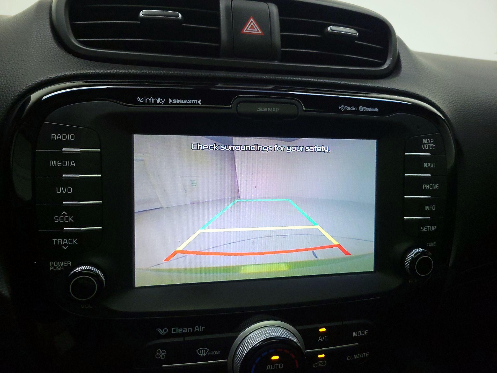 Thumbnail: 2015 Kia Soul - 15