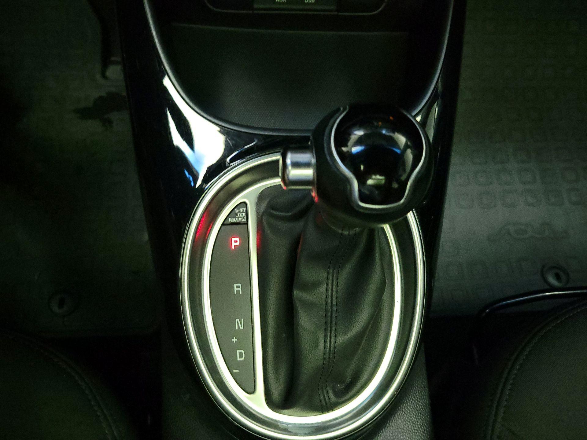 Thumbnail: 2015 Kia Soul - 18