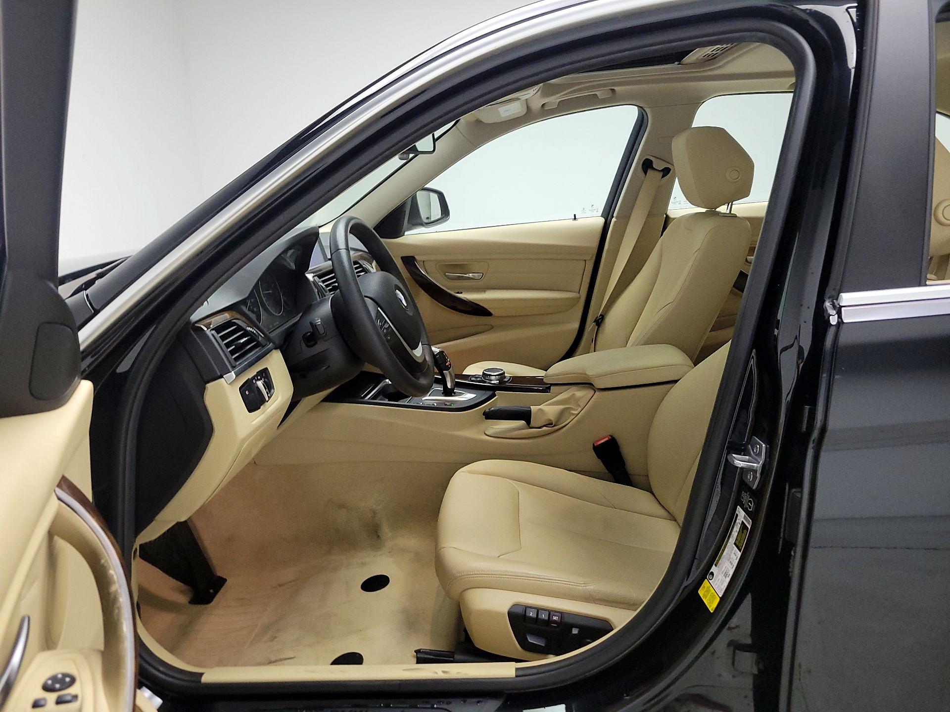 Thumbnail: 2015 BMW 3 Series - 11