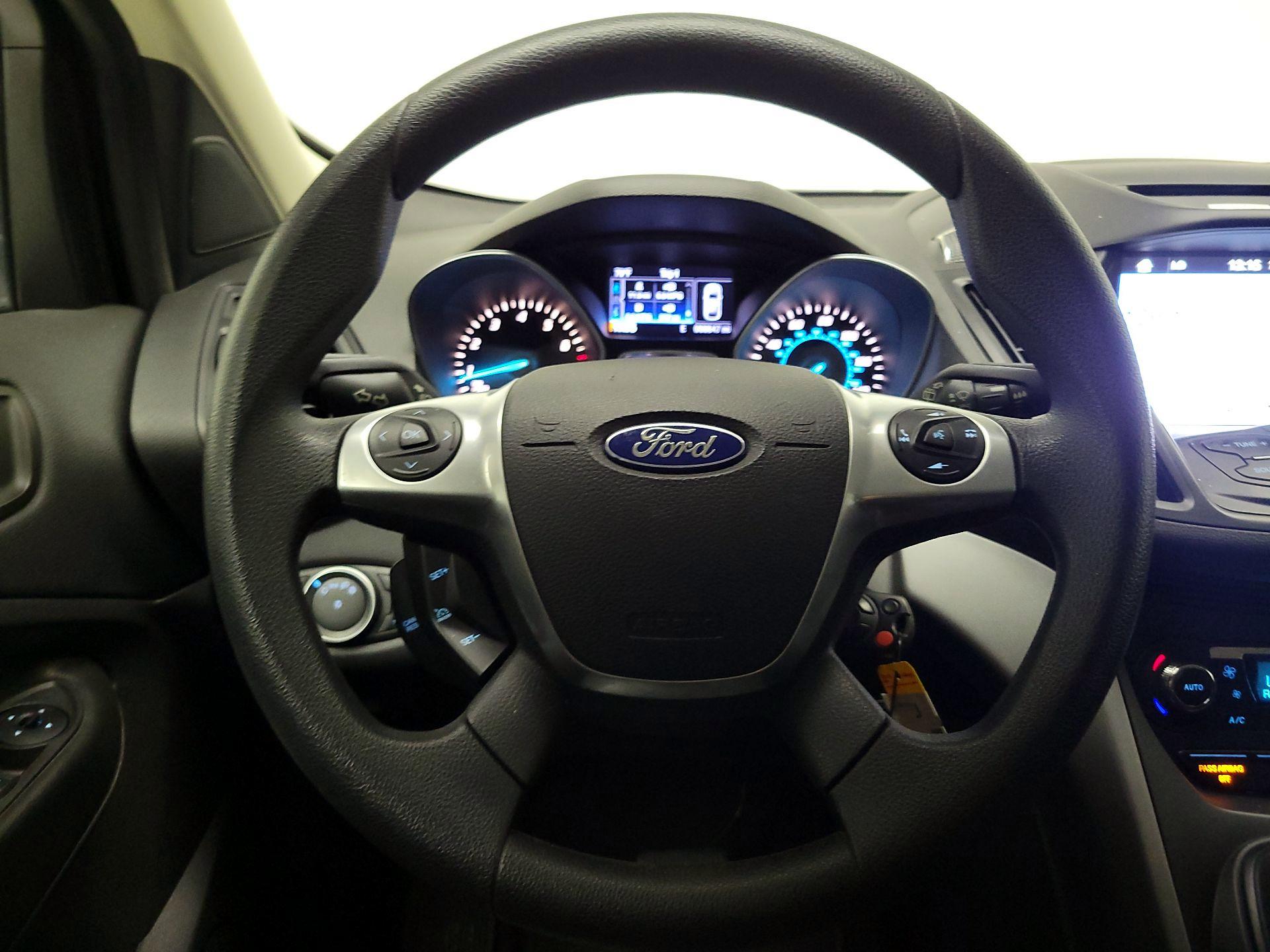 Thumbnail: 2016 Ford Escape - 10