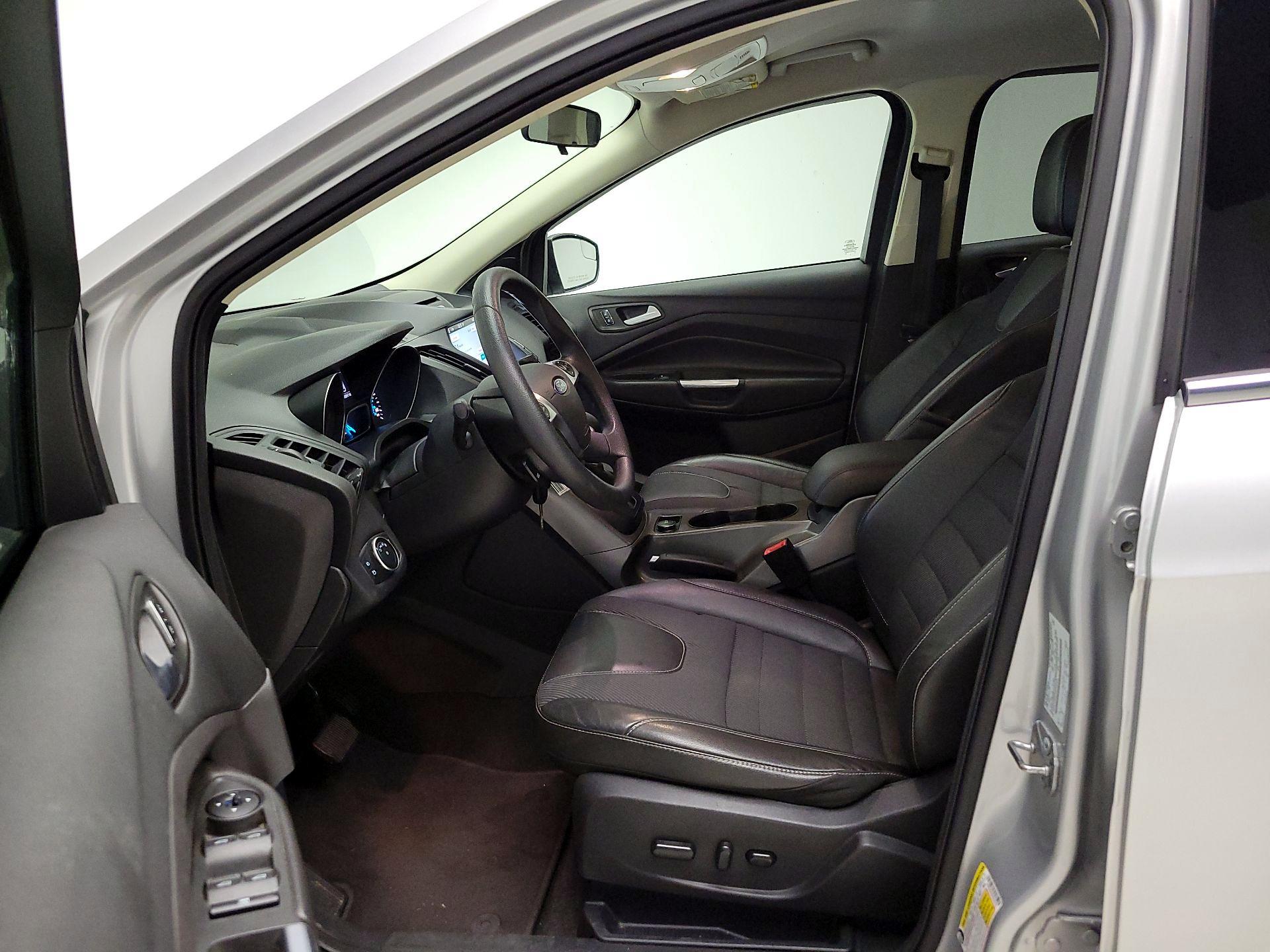 Thumbnail: 2016 Ford Escape - 11