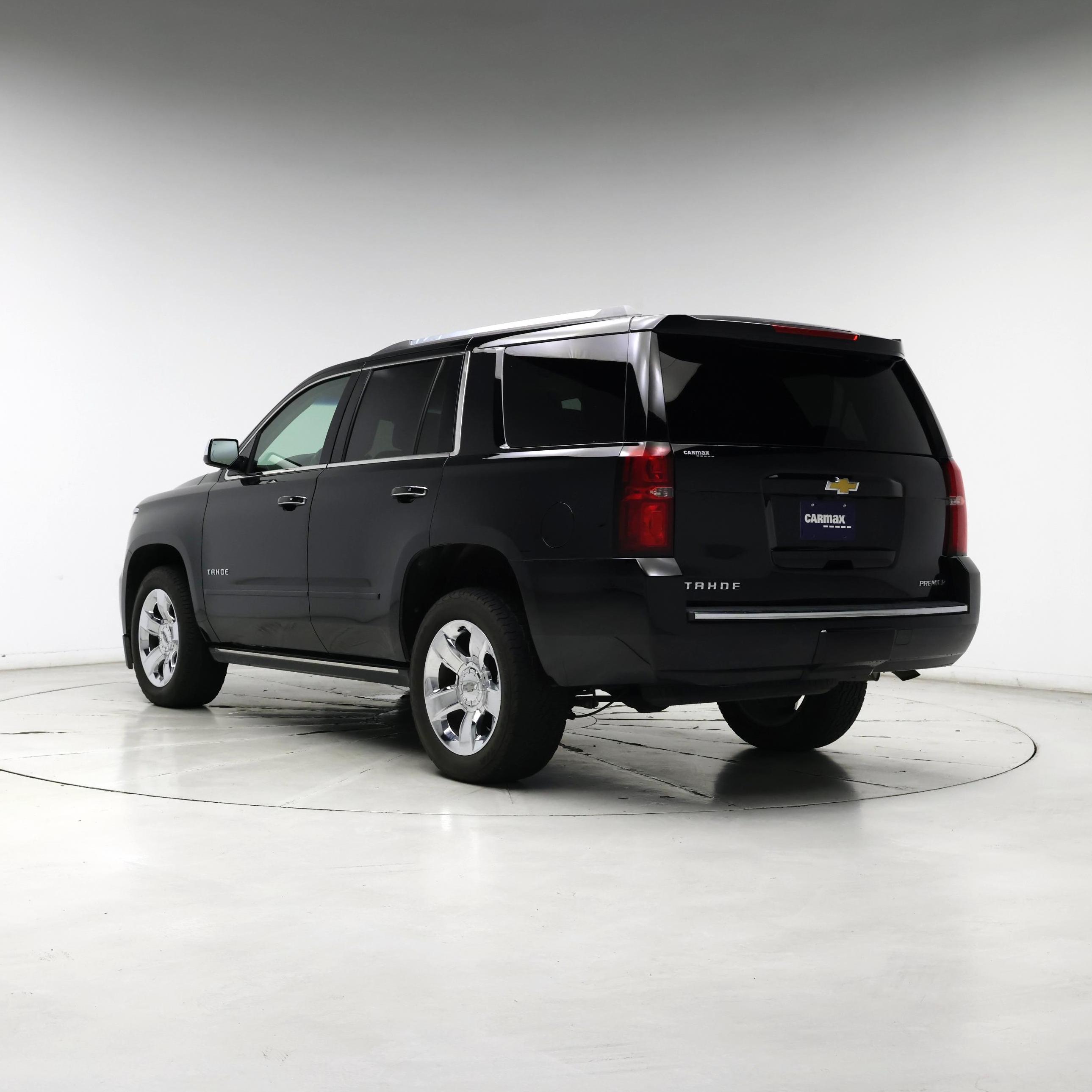 Thumbnail: 2019 Chevrolet Tahoe - 2