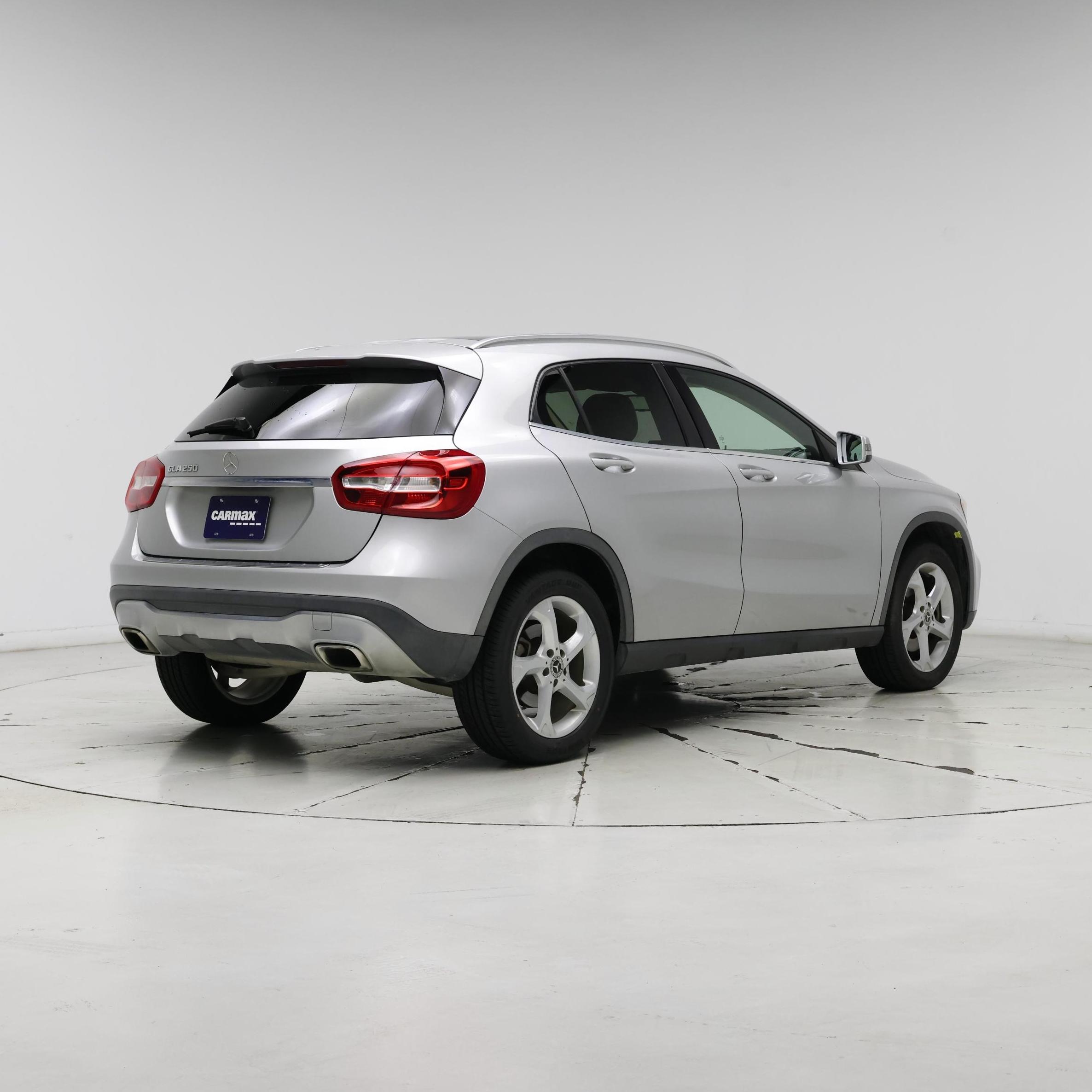 Thumbnail: 2018 Mercedes-Benz GLA - 8
