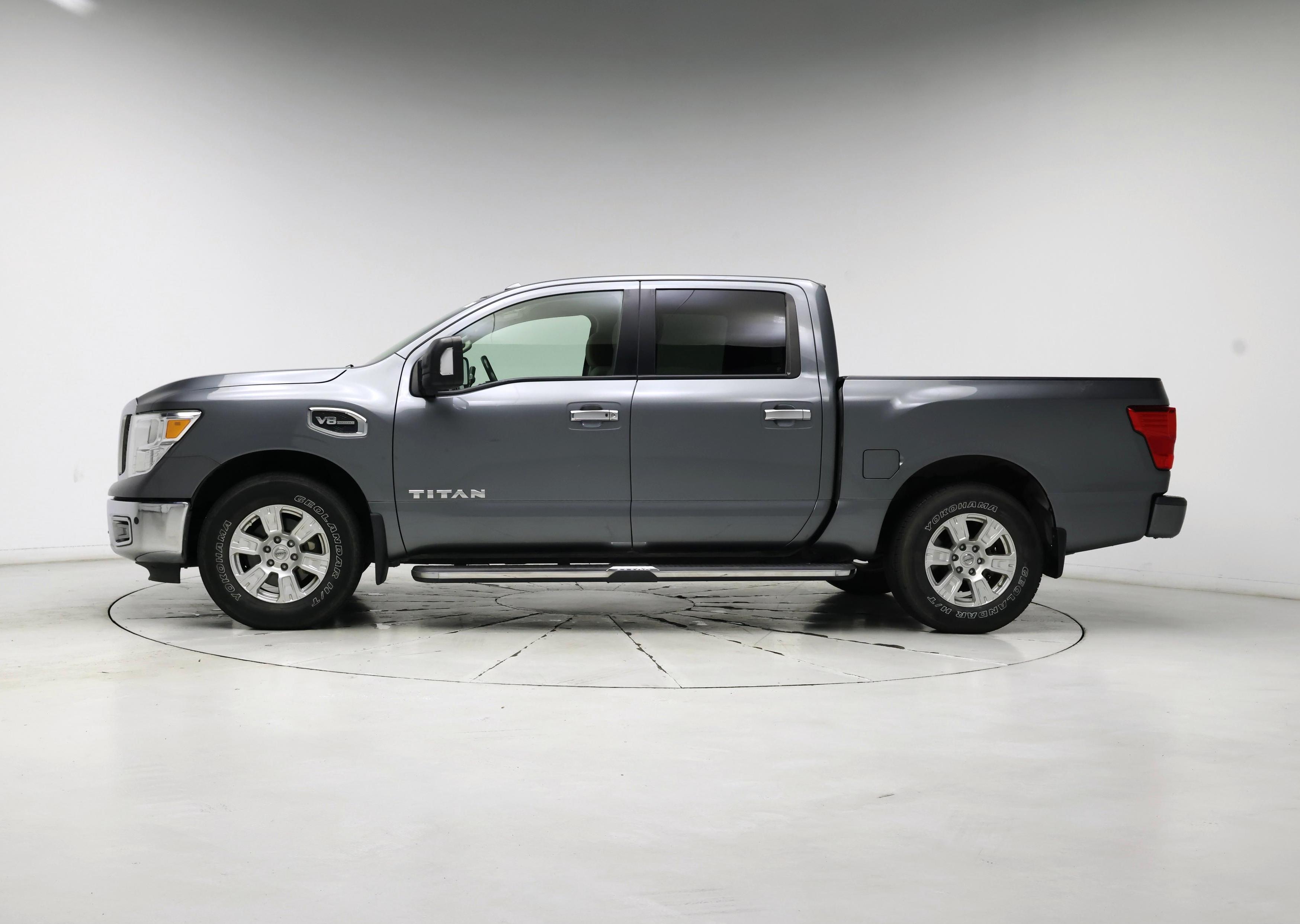 Thumbnail: 2017 Nissan Titan - 3